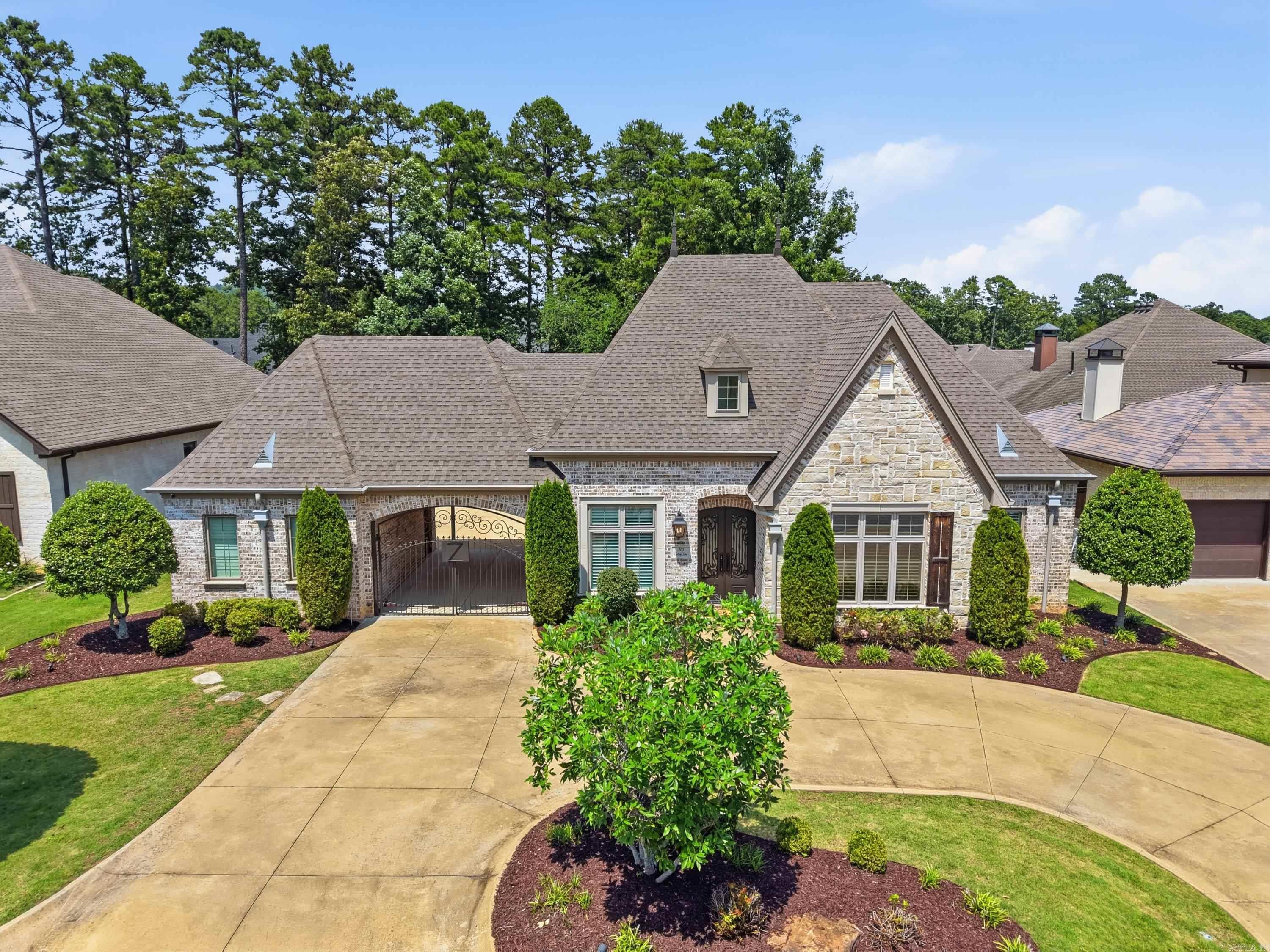 CHENAL VALLEY ENSBURY PLACE - Residential