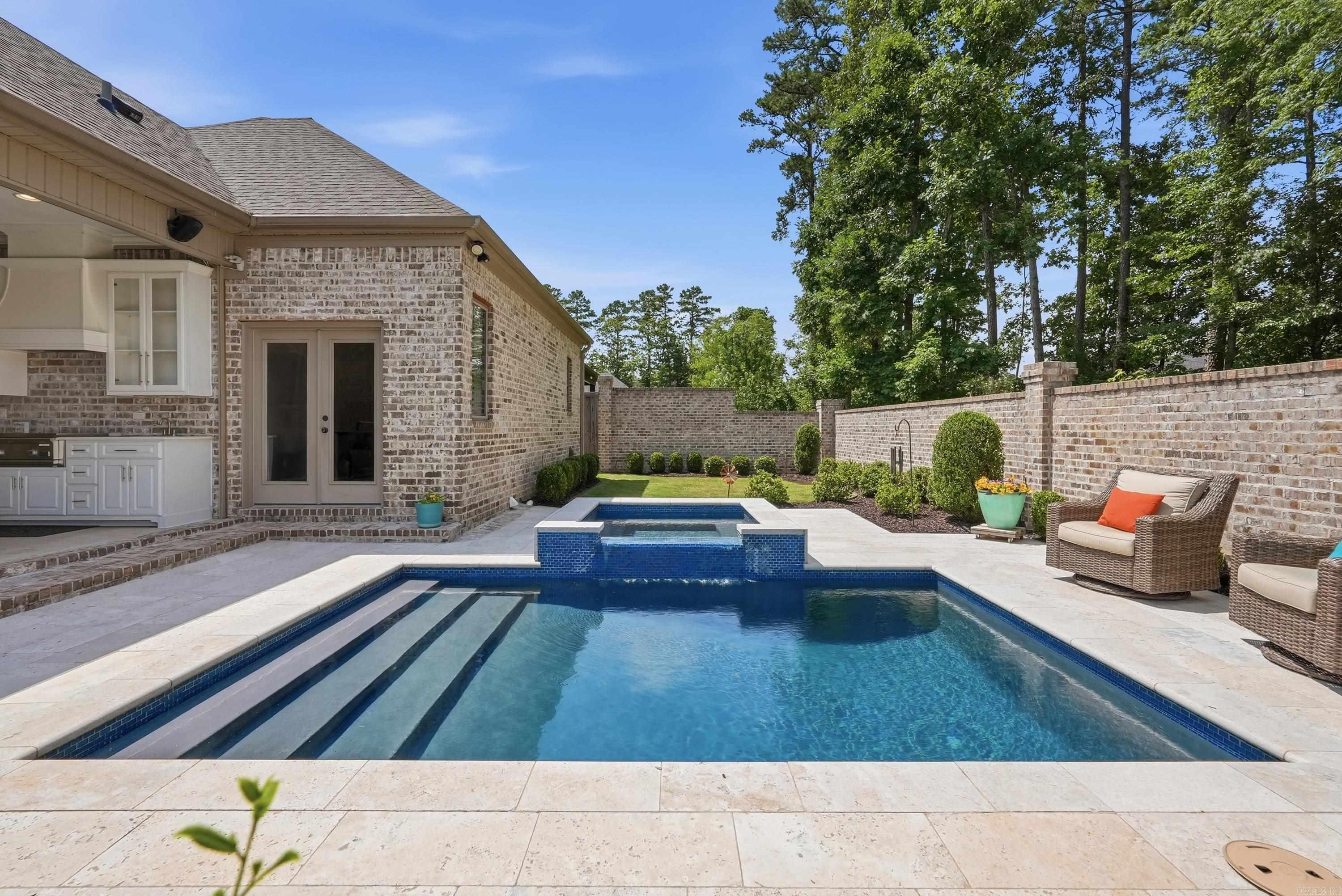 CHENAL VALLEY ENSBURY PLACE - Residential