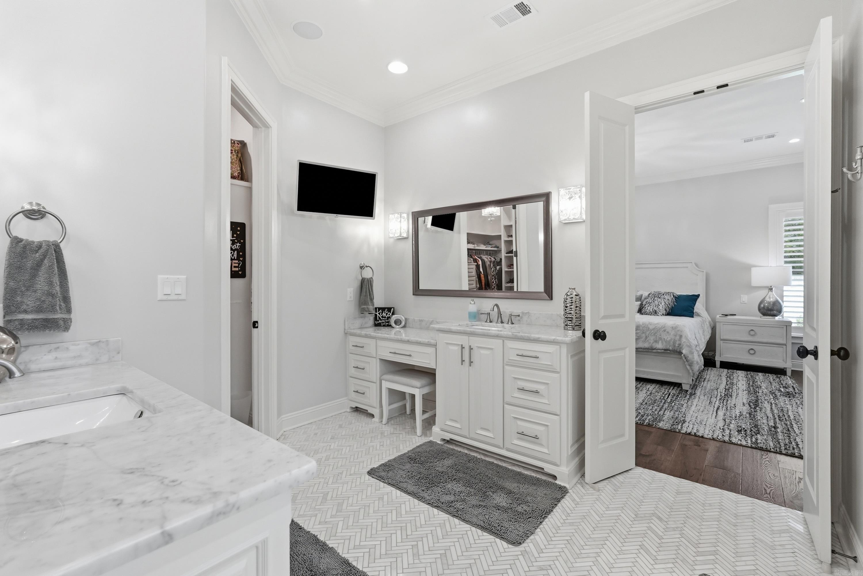 CHENAL VALLEY ENSBURY PLACE - Residential