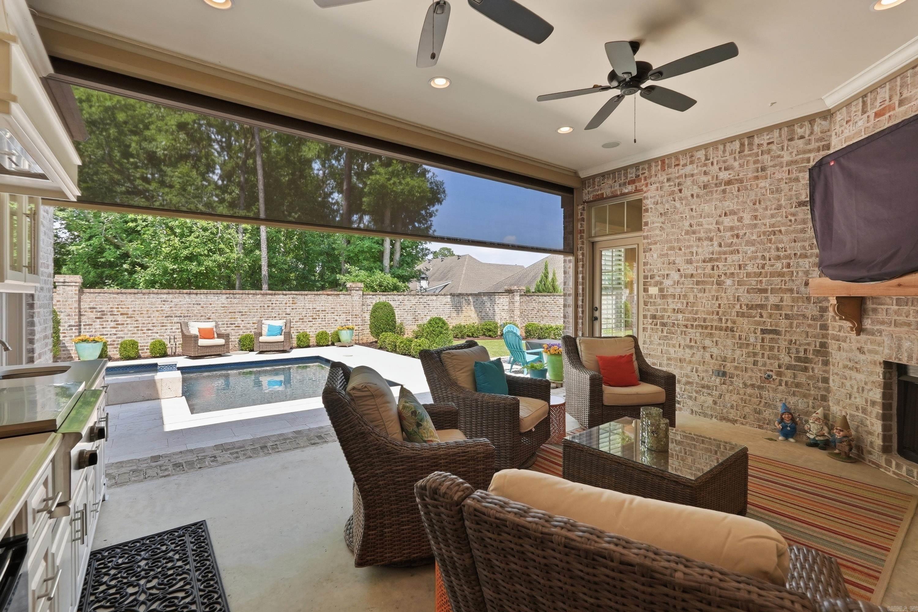 CHENAL VALLEY ENSBURY PLACE - Residential