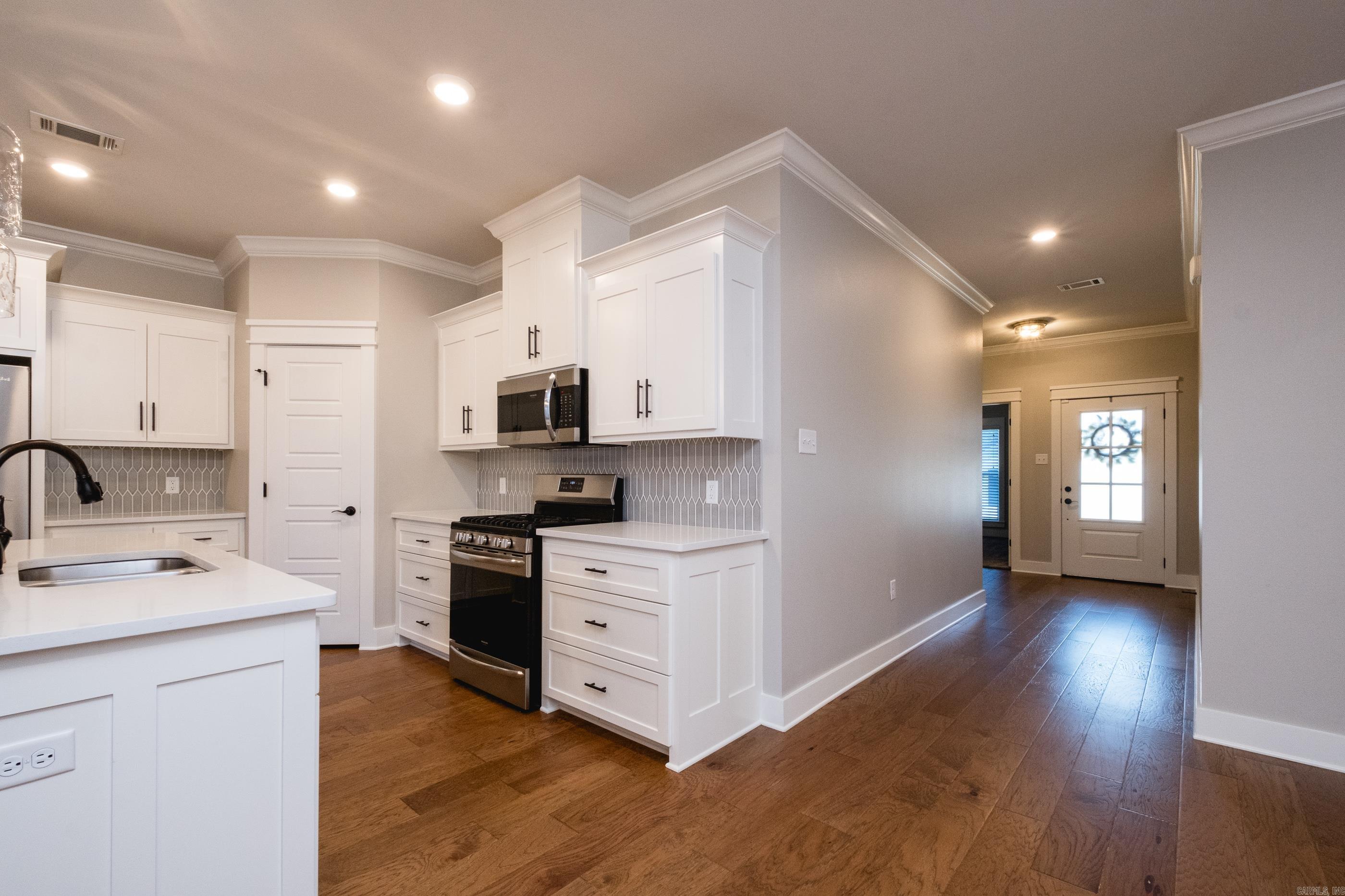CARNAHAN VILLAGE SUB - Residential