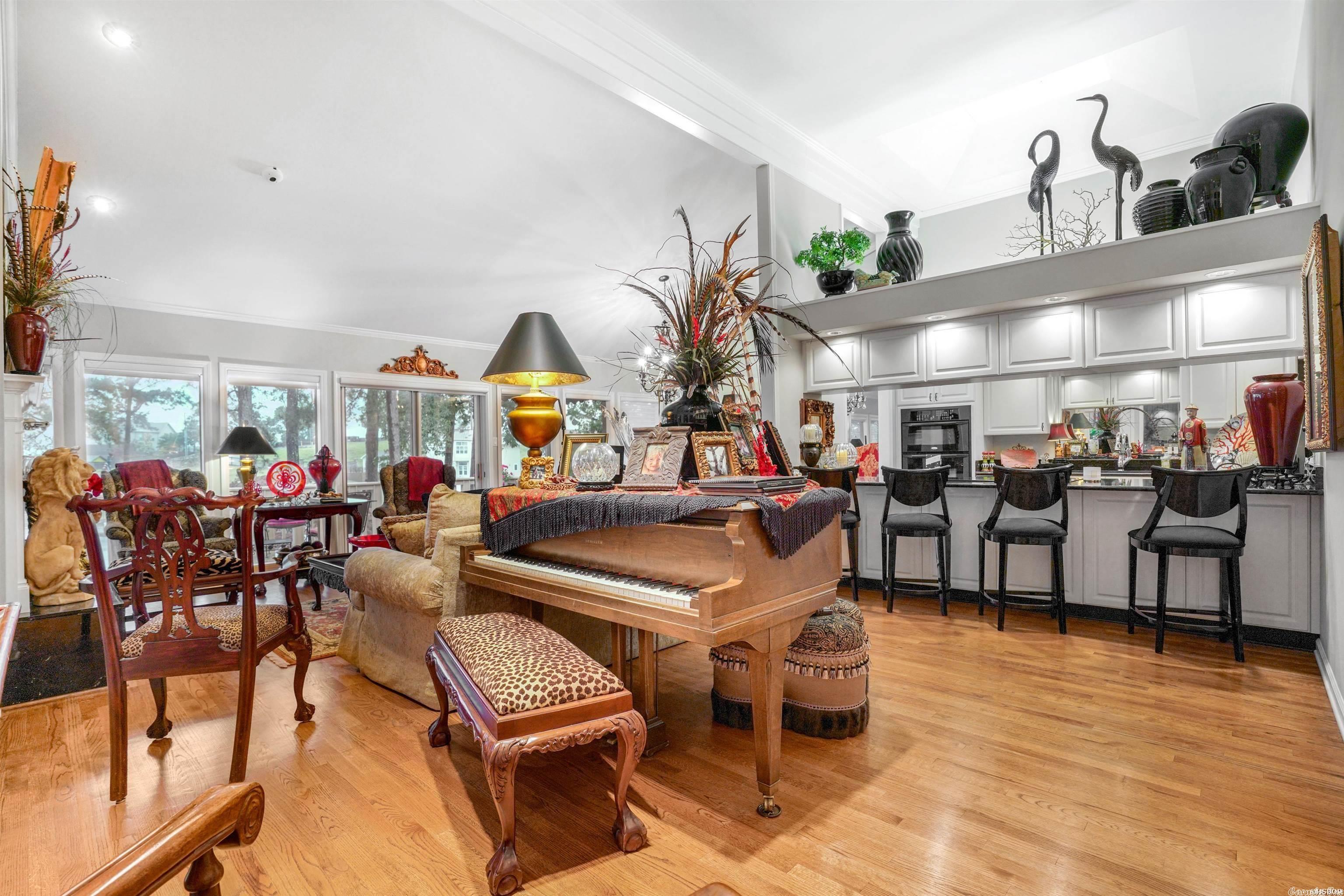 Hamilton Pointe HPR - Residential