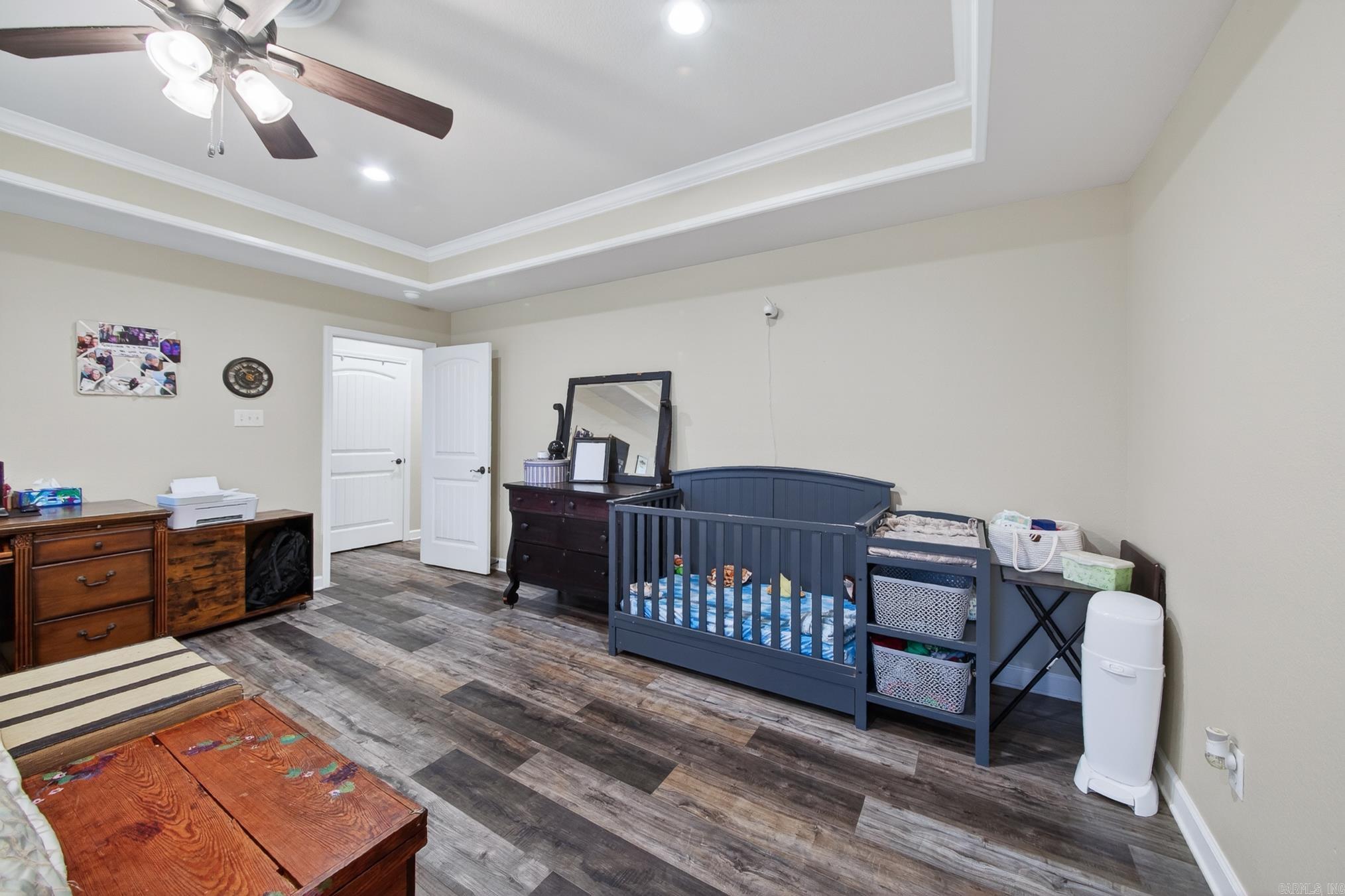 HUNTINGTON PLACE - Residential Lease