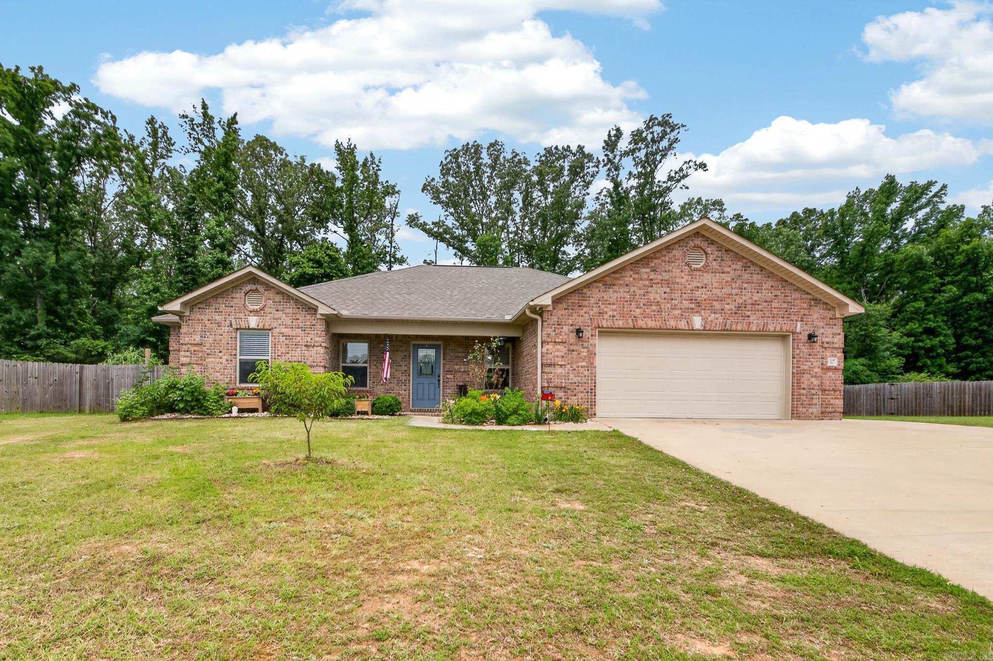 HUNTINGTON PLACE - Residential Lease