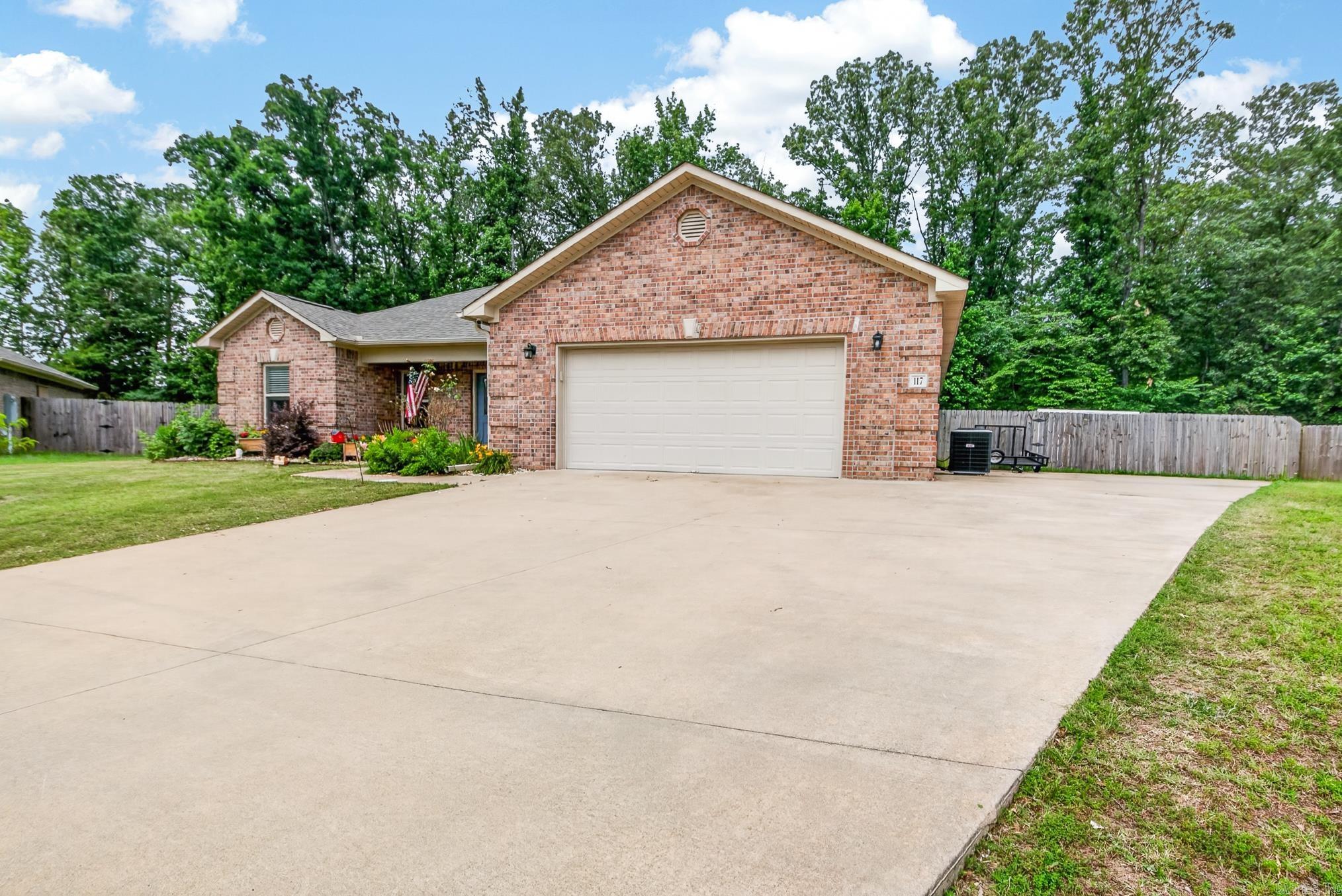 HUNTINGTON PLACE - Residential Lease