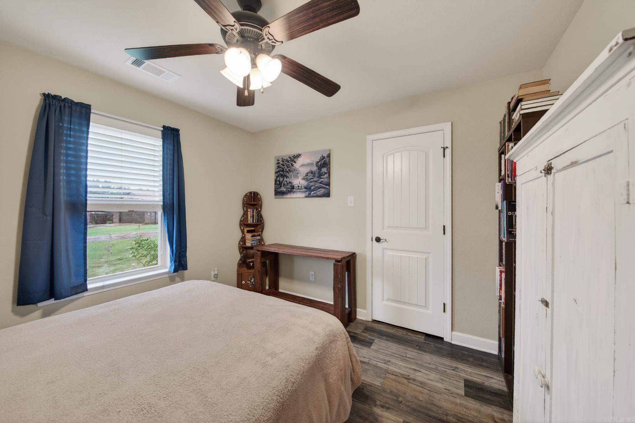 HUNTINGTON PLACE - Residential Lease