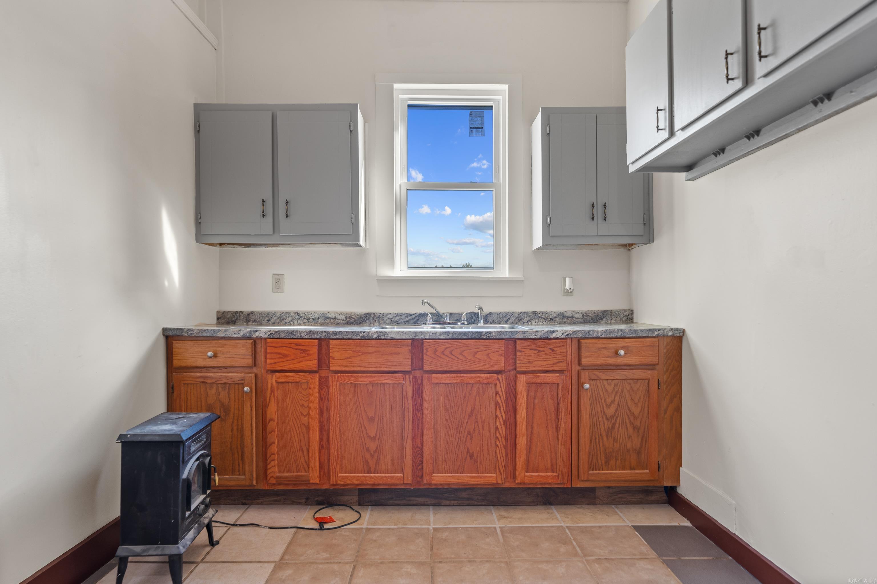 HSR BLK - Residential