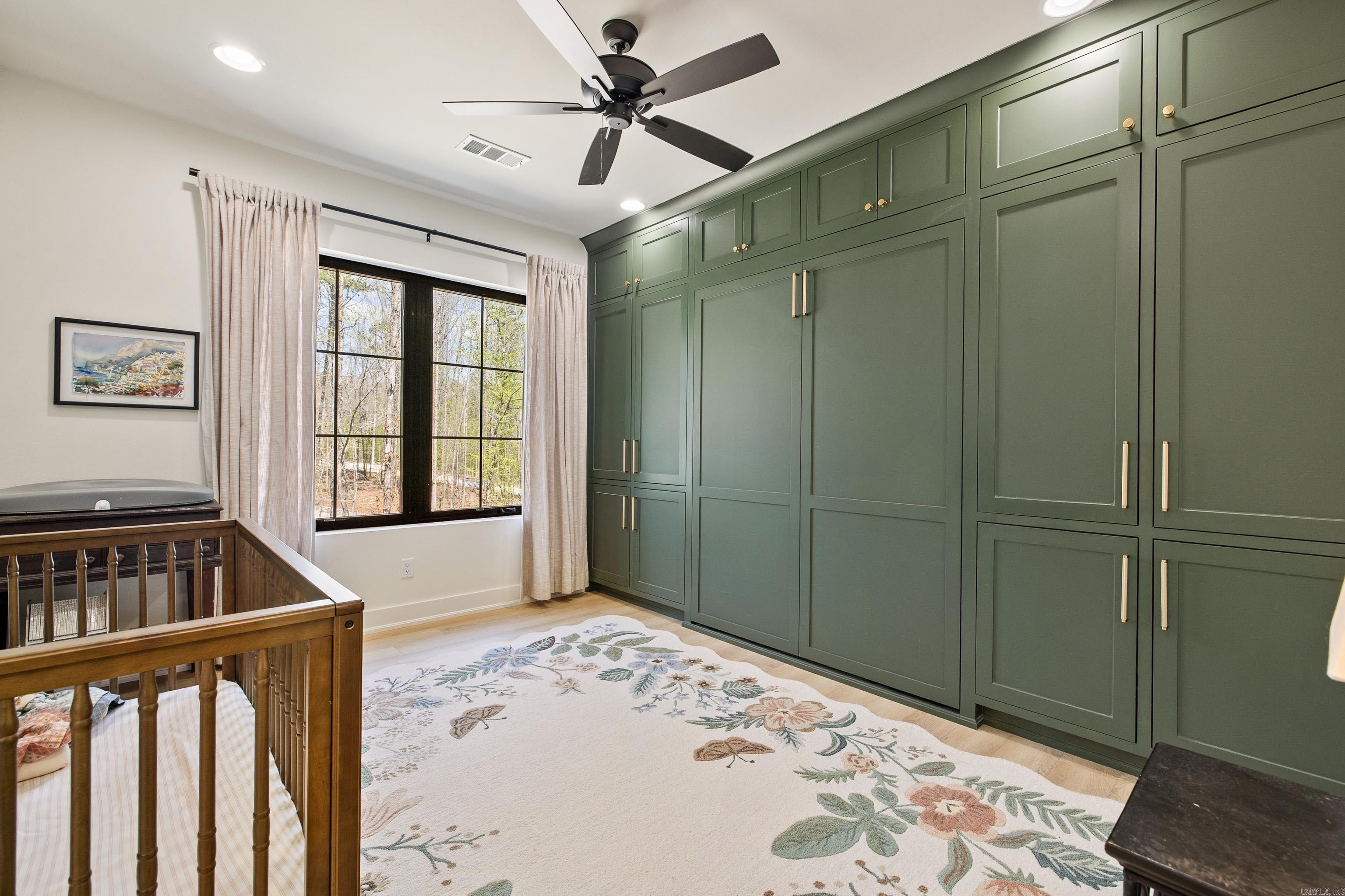 WILLIAMS CREEK - Residential