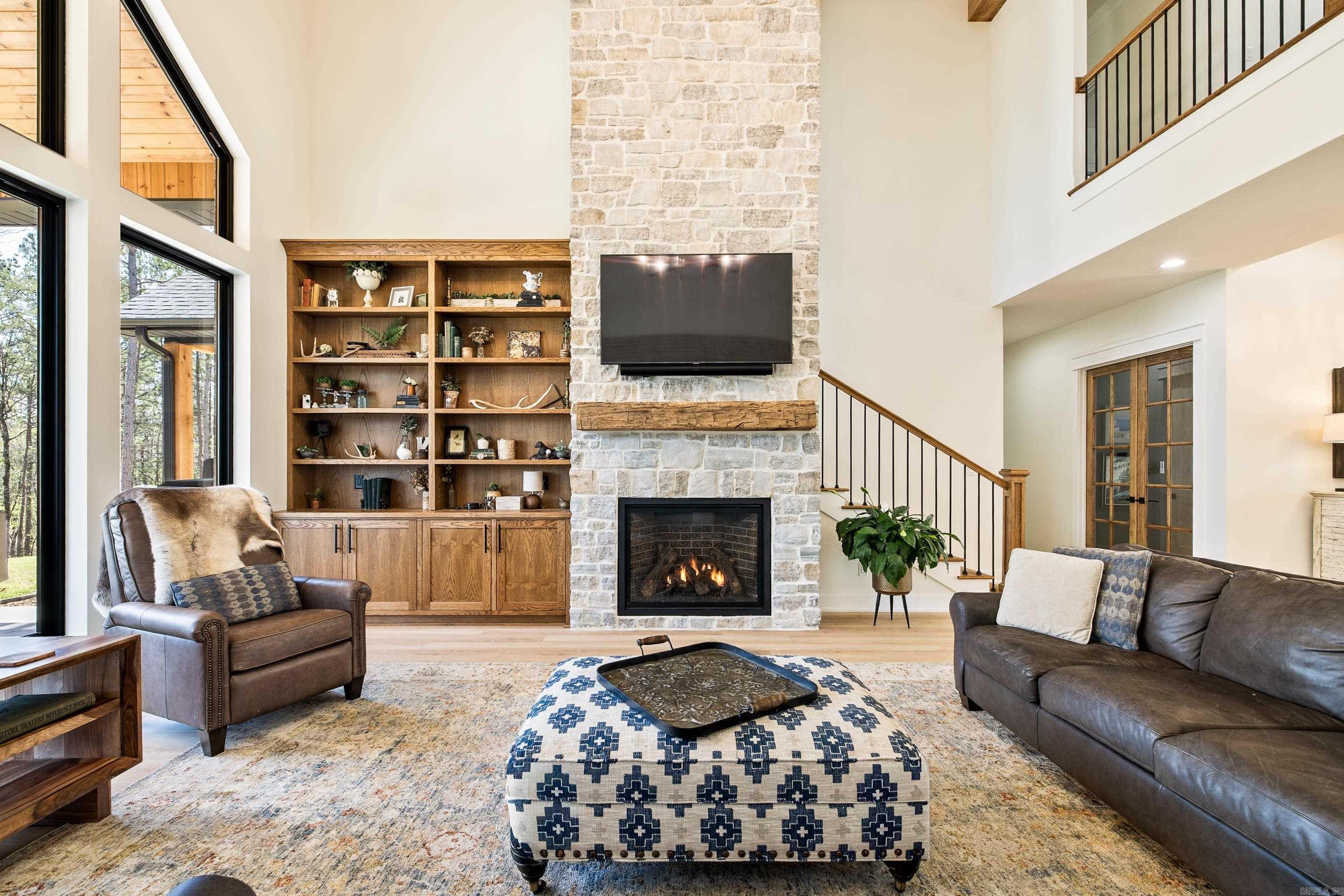 WILLIAMS CREEK - Residential