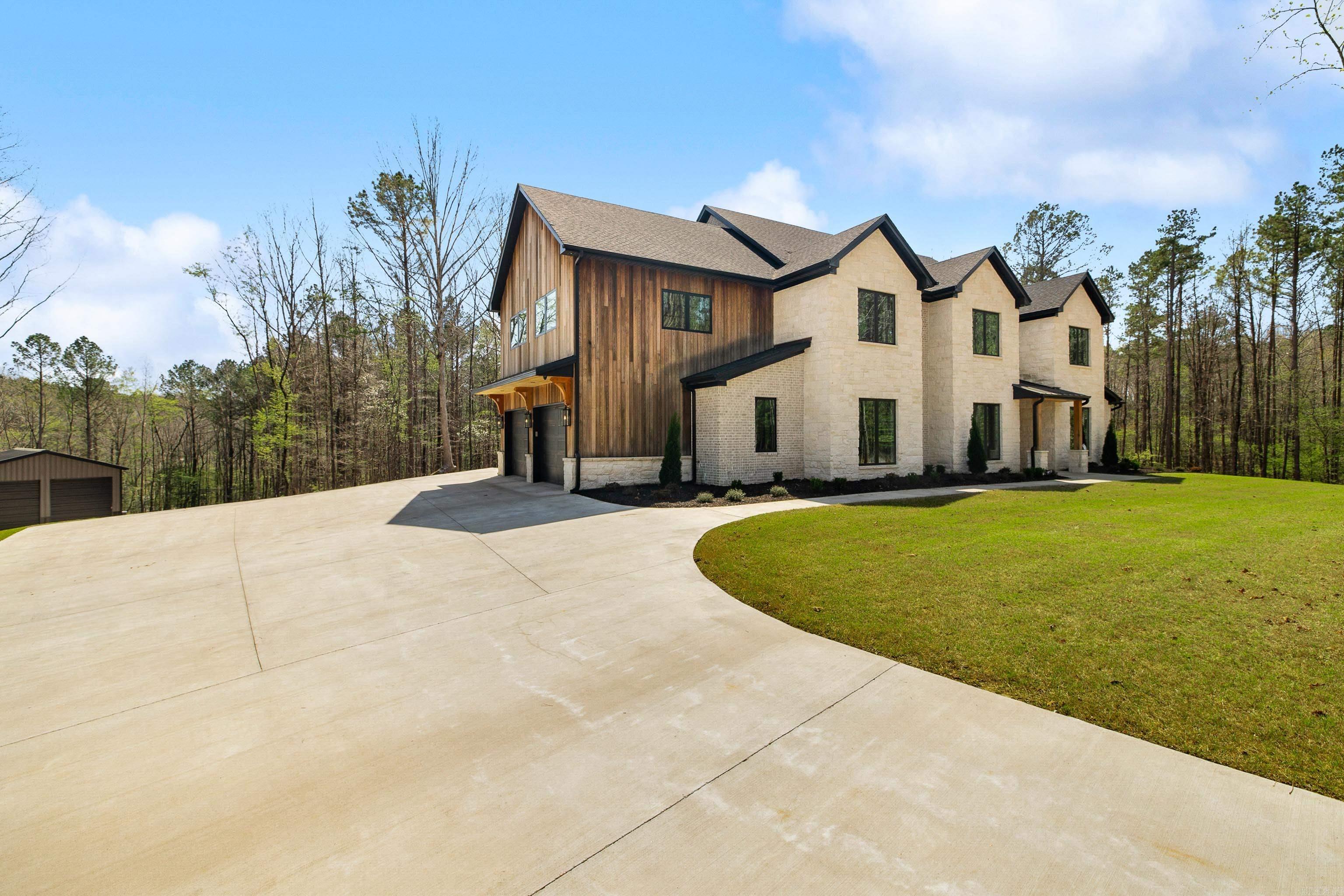 WILLIAMS CREEK - Residential