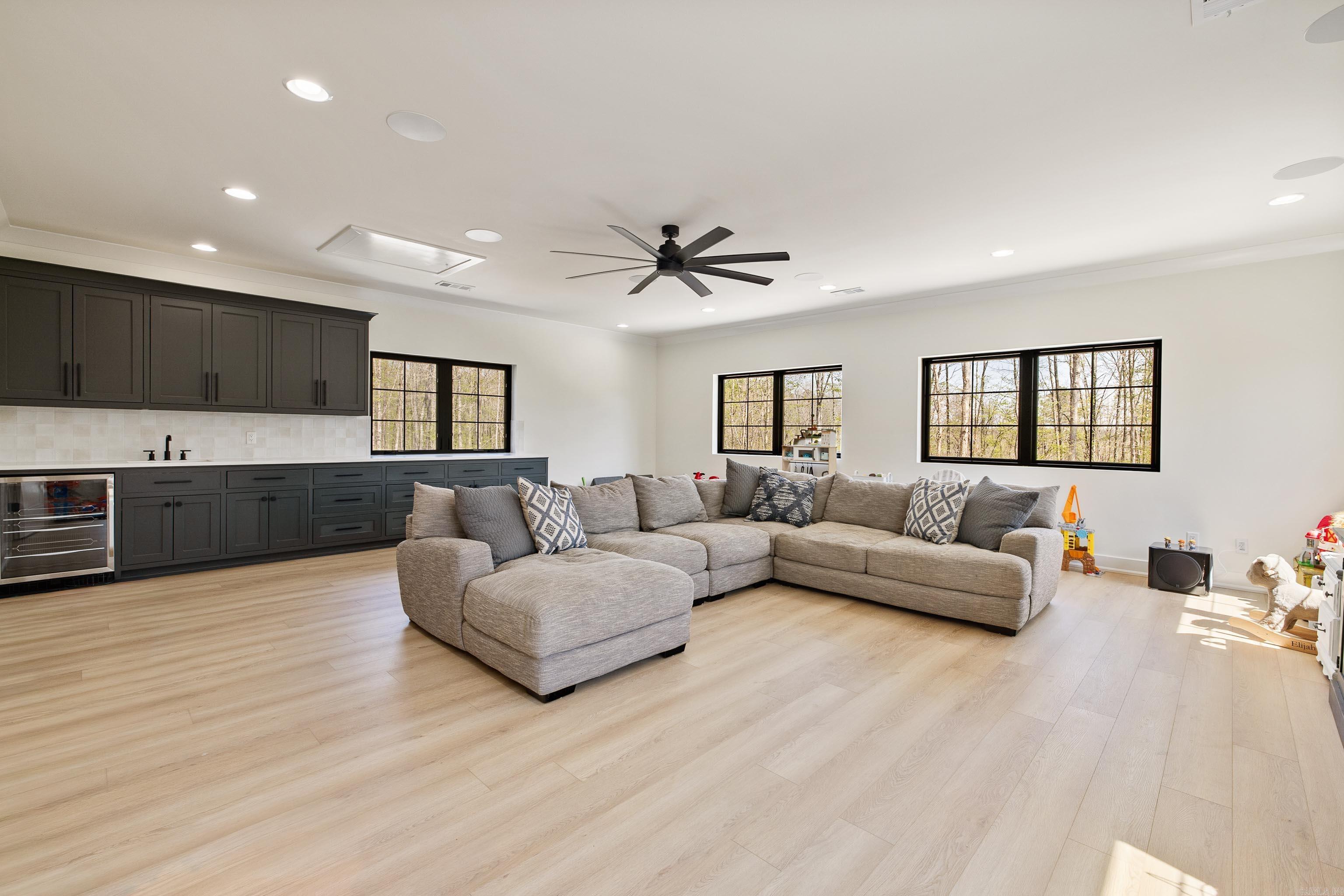 WILLIAMS CREEK - Residential