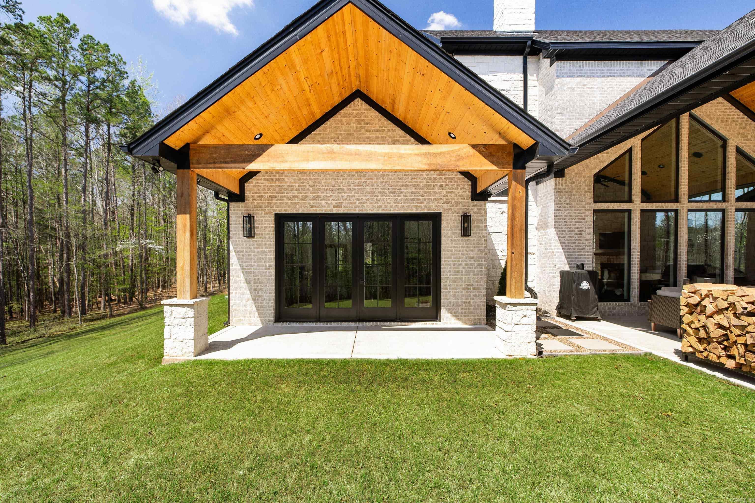 WILLIAMS CREEK - Residential