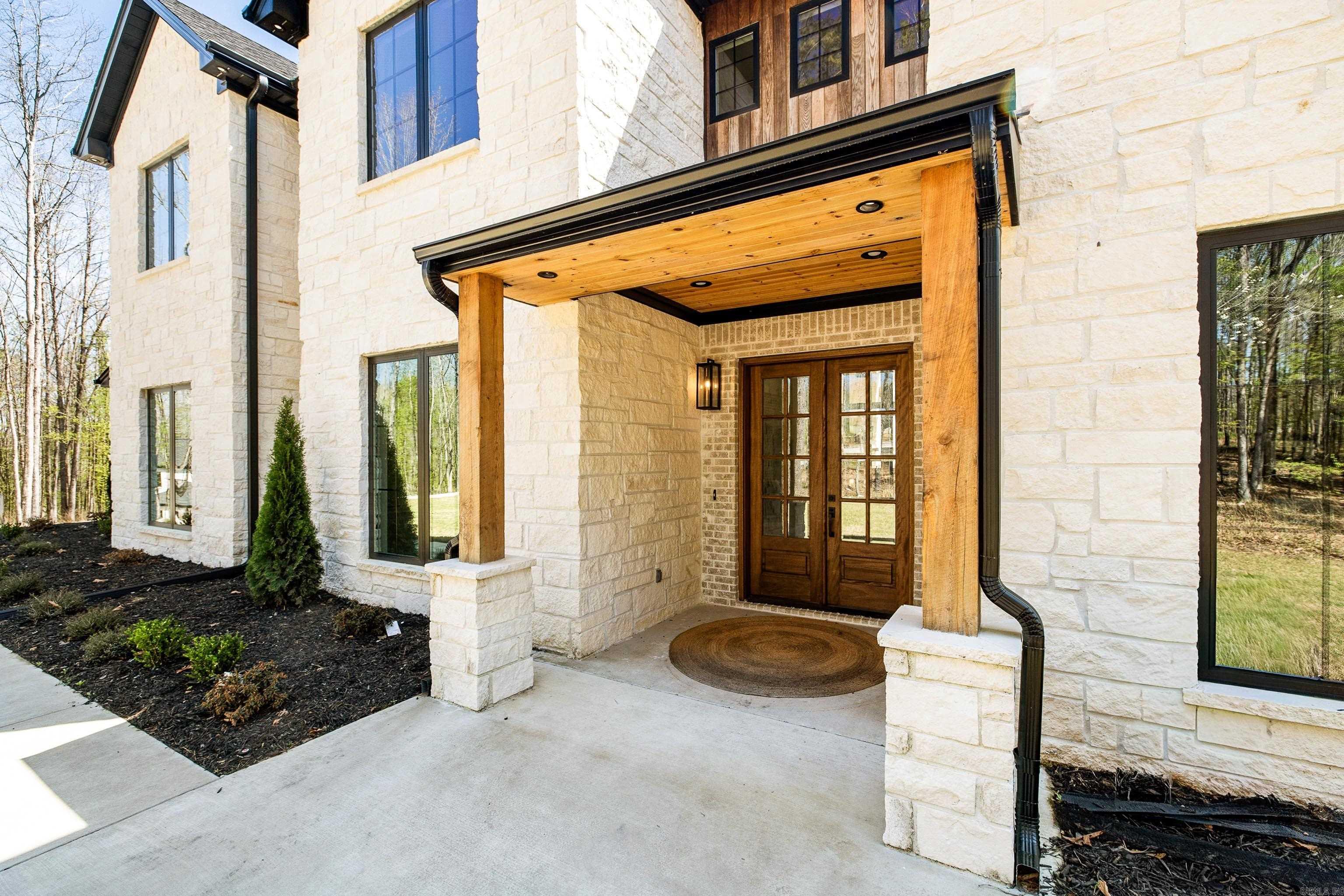 WILLIAMS CREEK - Residential