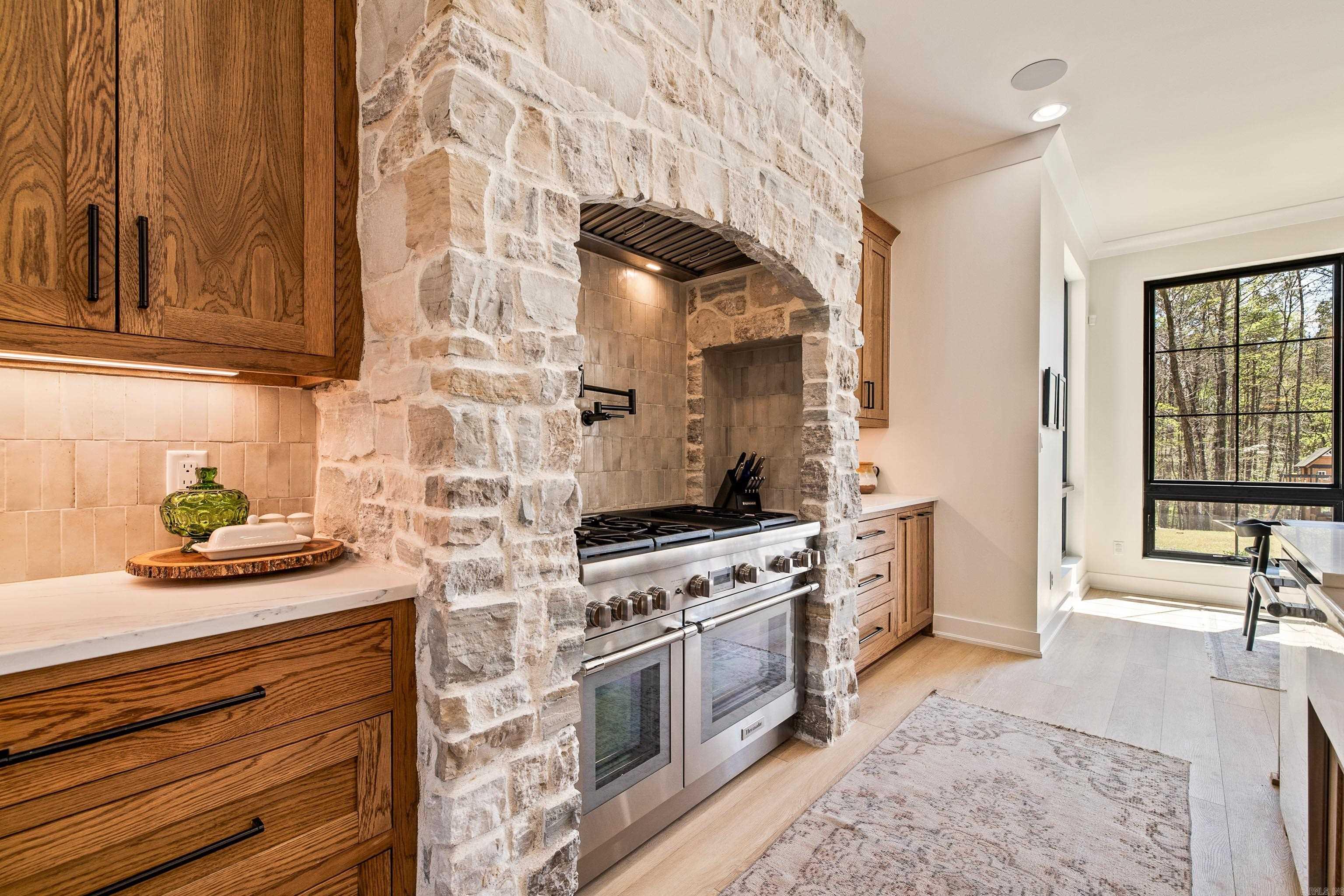 WILLIAMS CREEK - Residential