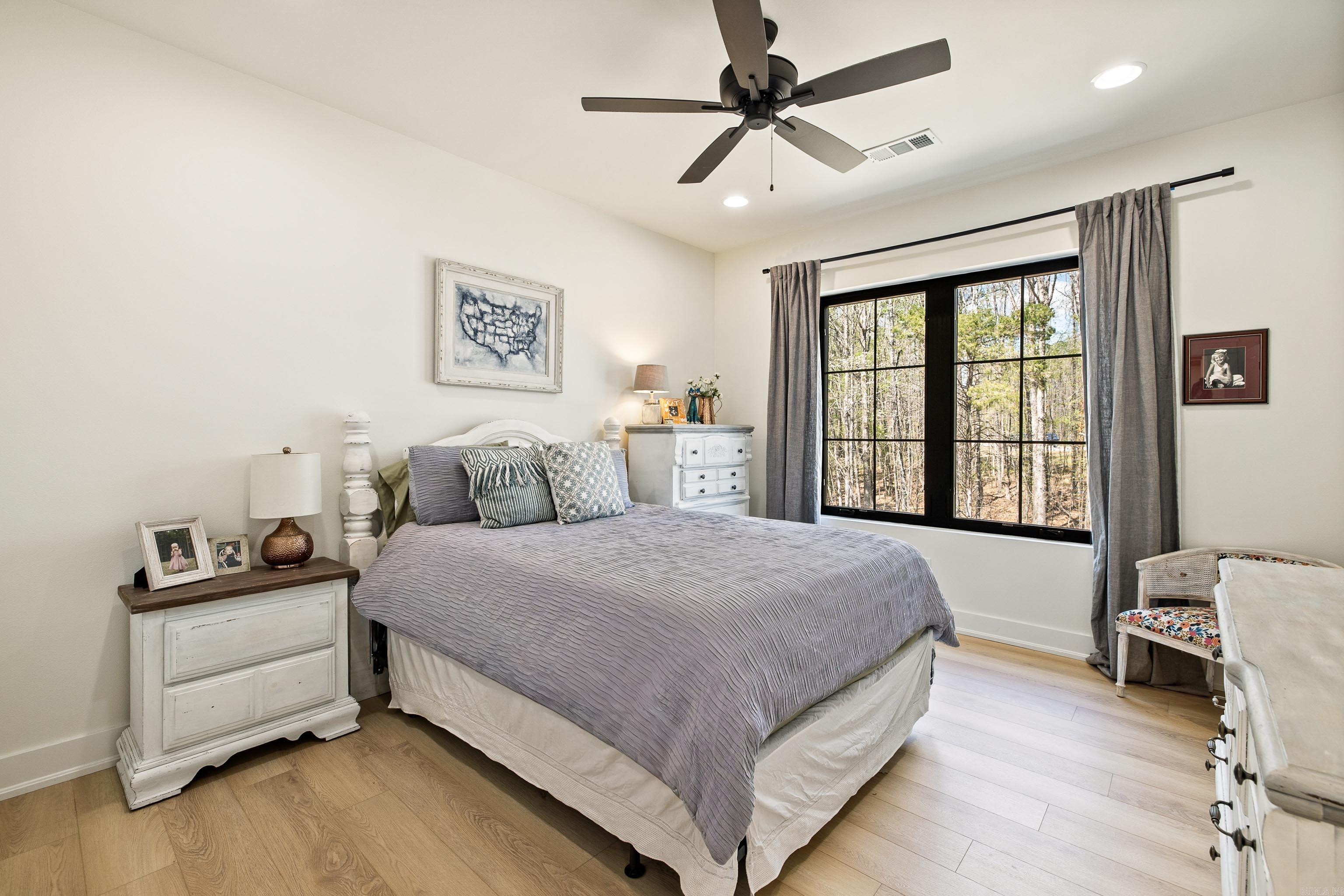 WILLIAMS CREEK - Residential
