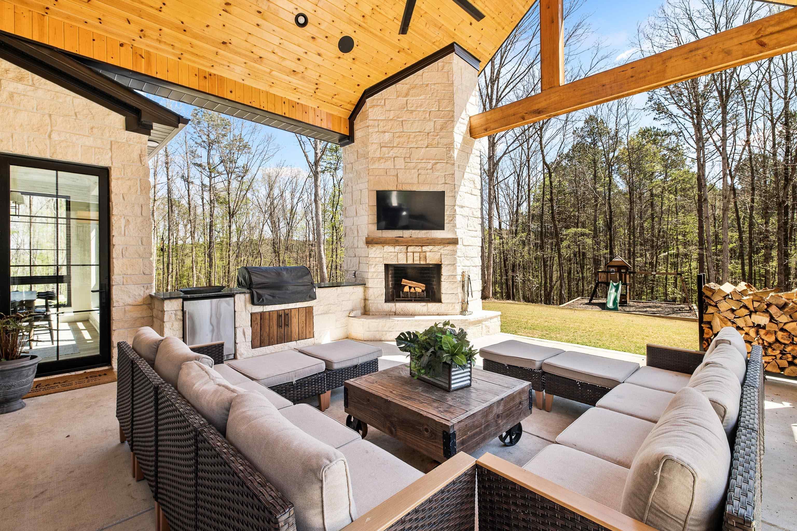 WILLIAMS CREEK - Residential