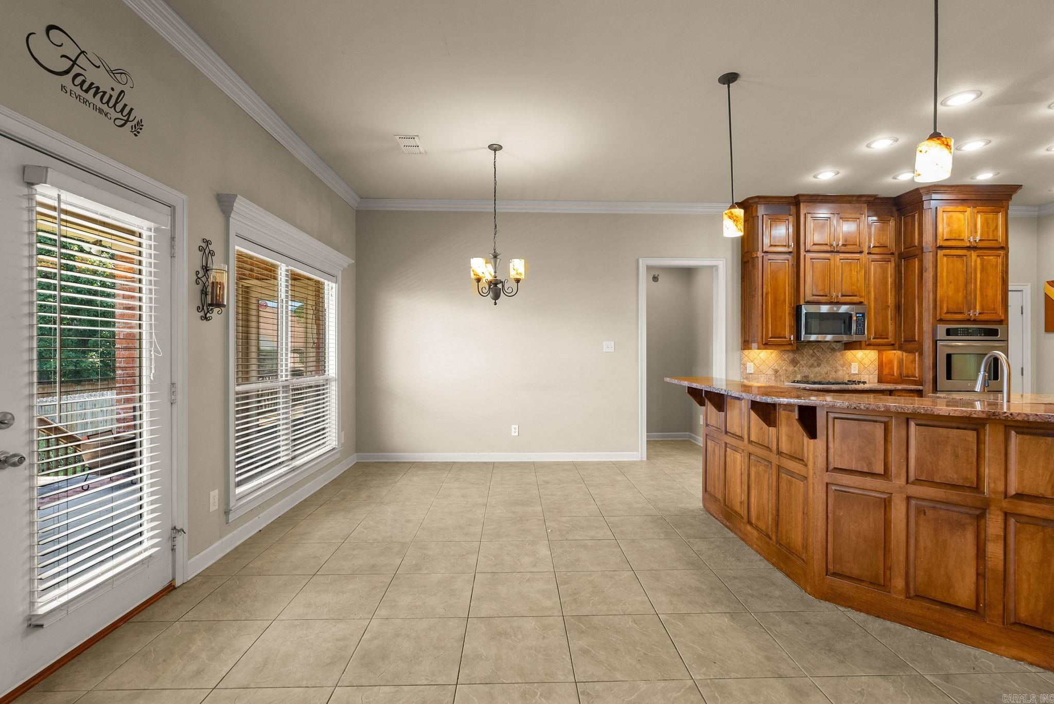 MADISON VALLEY - Residential