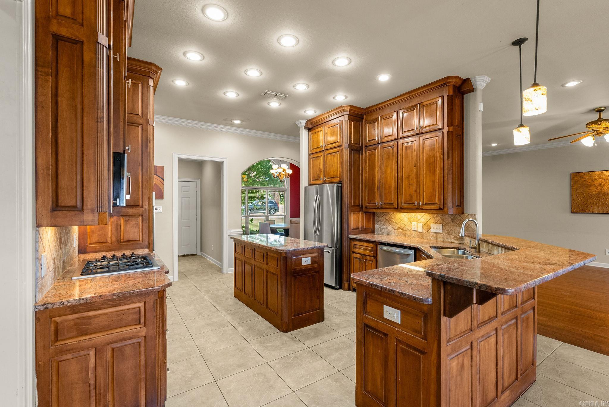 MADISON VALLEY - Residential