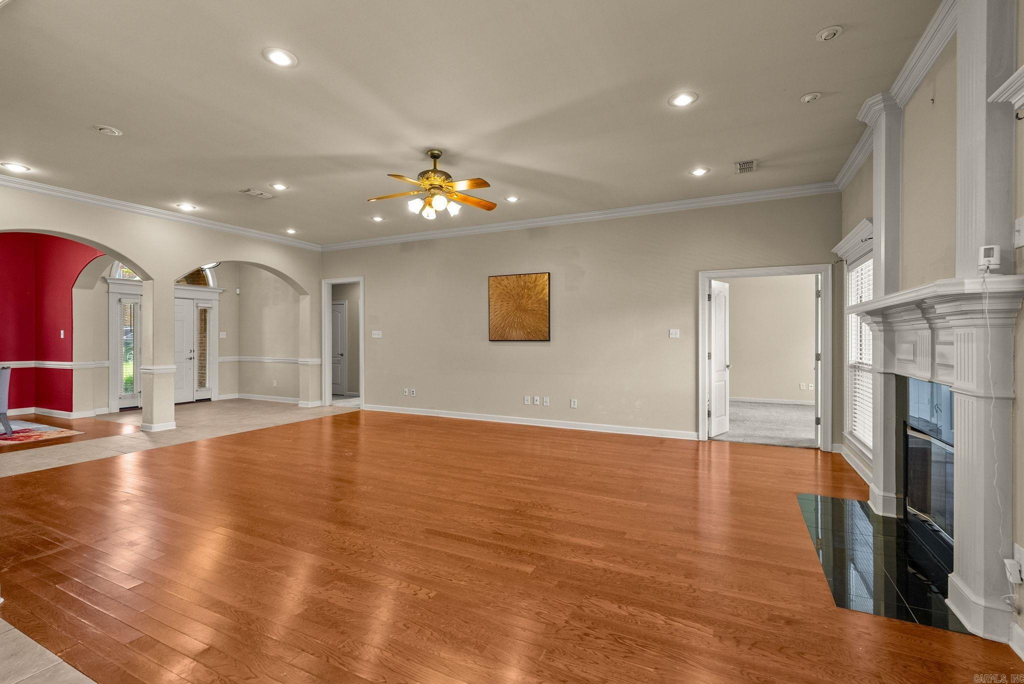 MADISON VALLEY - Residential