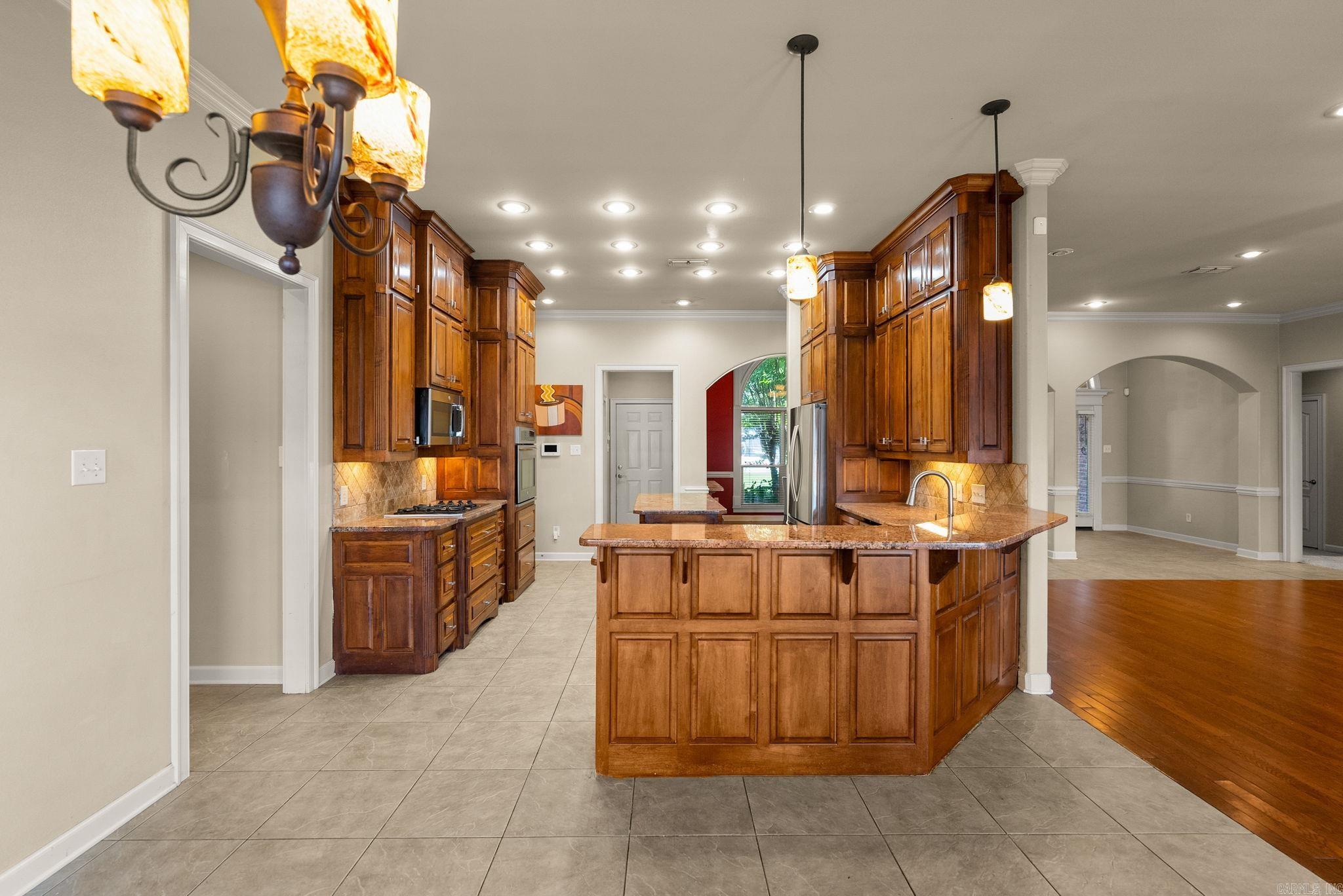 MADISON VALLEY - Residential