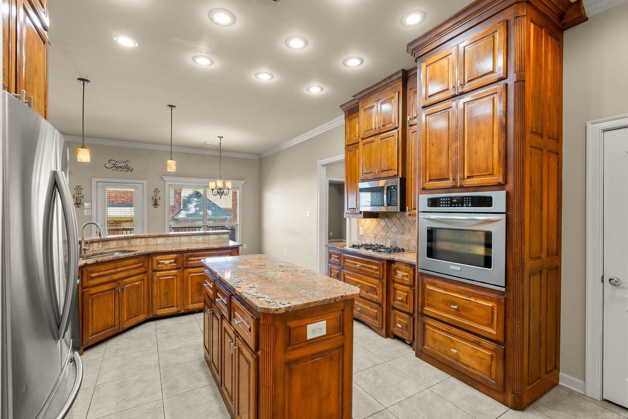 MADISON VALLEY - Residential