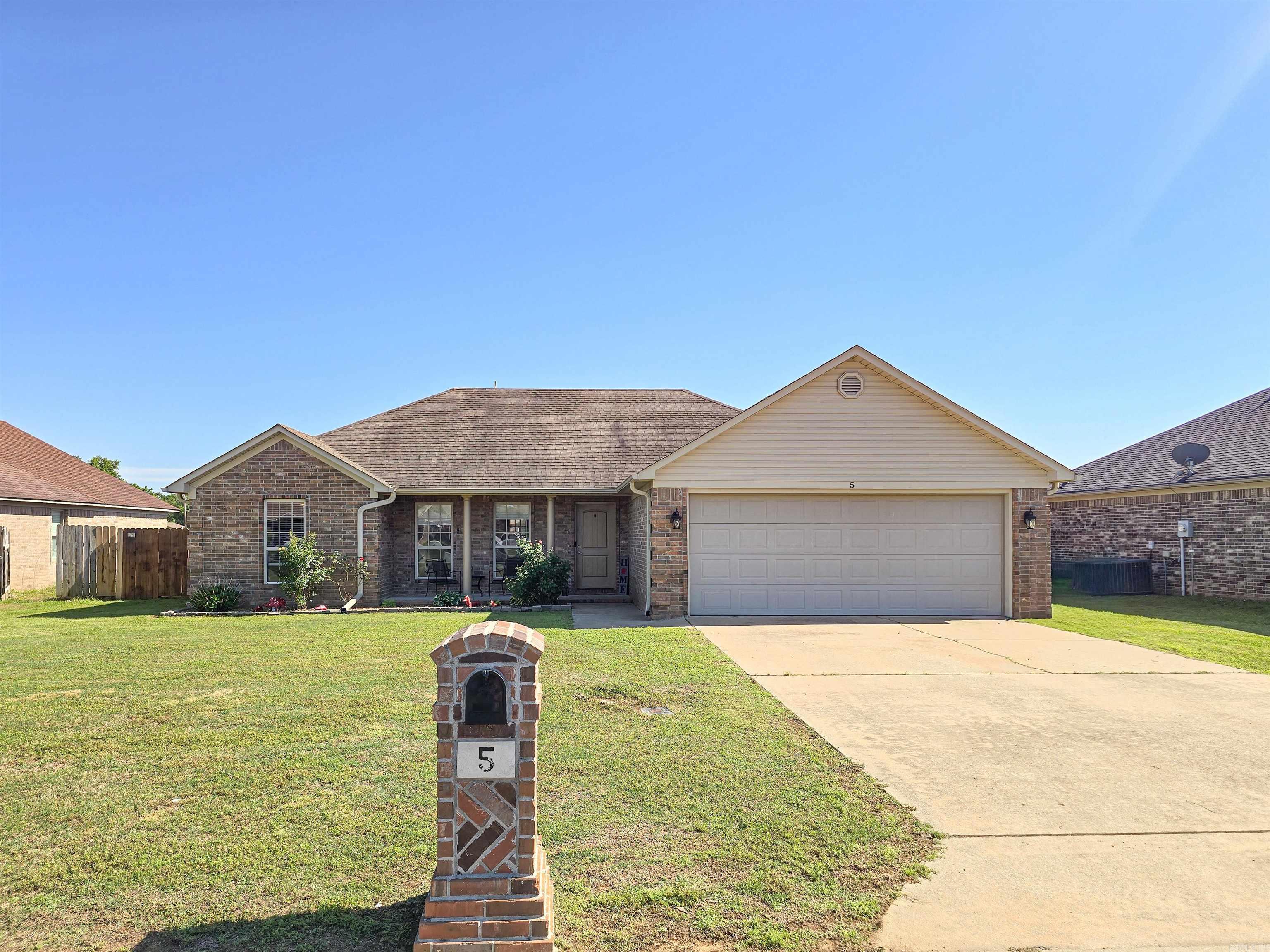 Looking for a move-in-ready, 3-bed, 2-bath home in the Greenbrier School District? Look no further! This home has everything you need - spacious living space, a large primary ensuite, a covered back deck with above-ground pool, a large, fully-fenced back yard, and the wood-look tile throughout most of the home is both beautiful and maintenance-free!   Some notable features include:  Split floorplan Gutters added in 2024 Above-ground pool and deck added in 2025 All interior freshly painted New wood fence in 2024 Tile flooring throughout home  Schedule your private showing today!