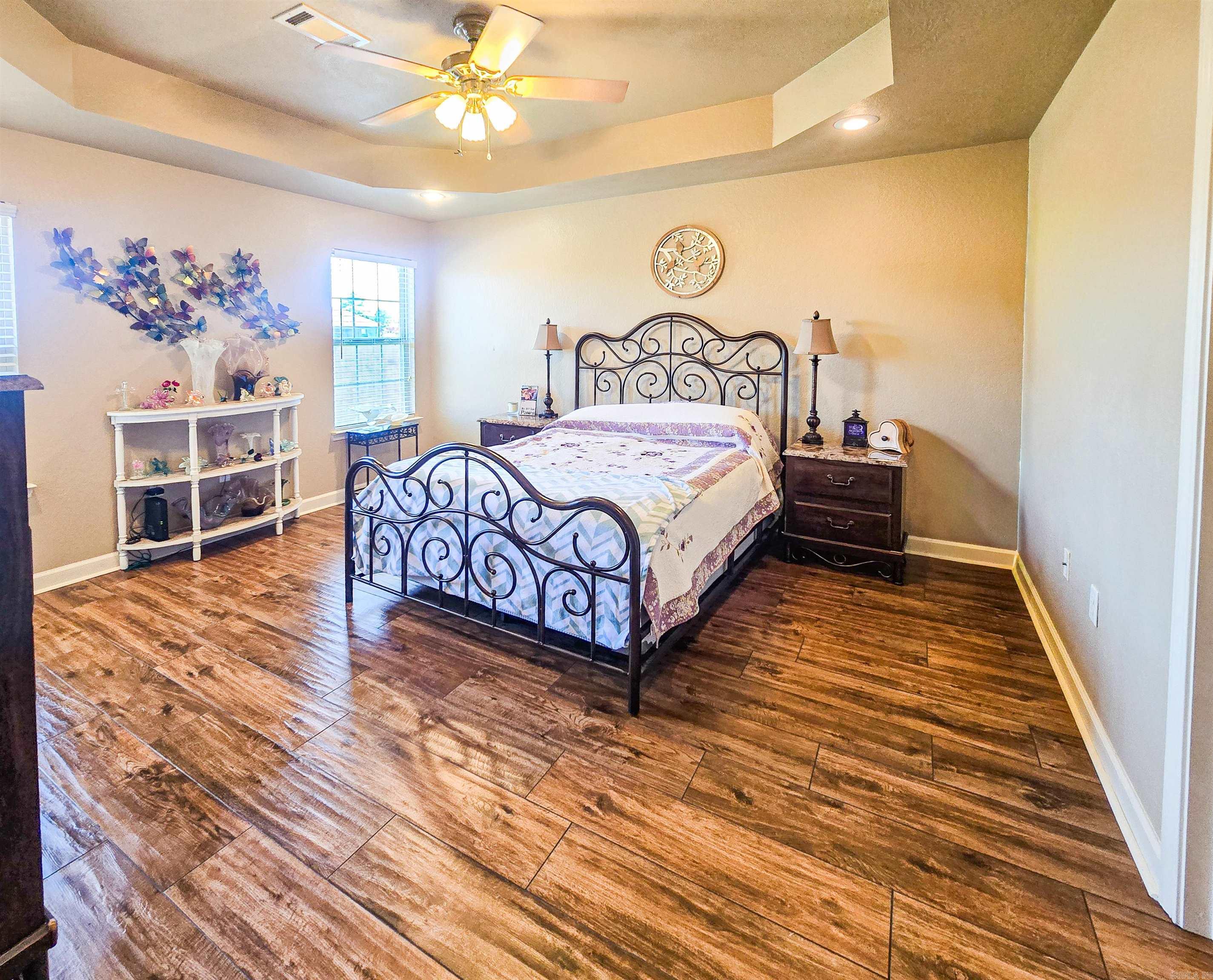 JEWELS ESTATES - Residential