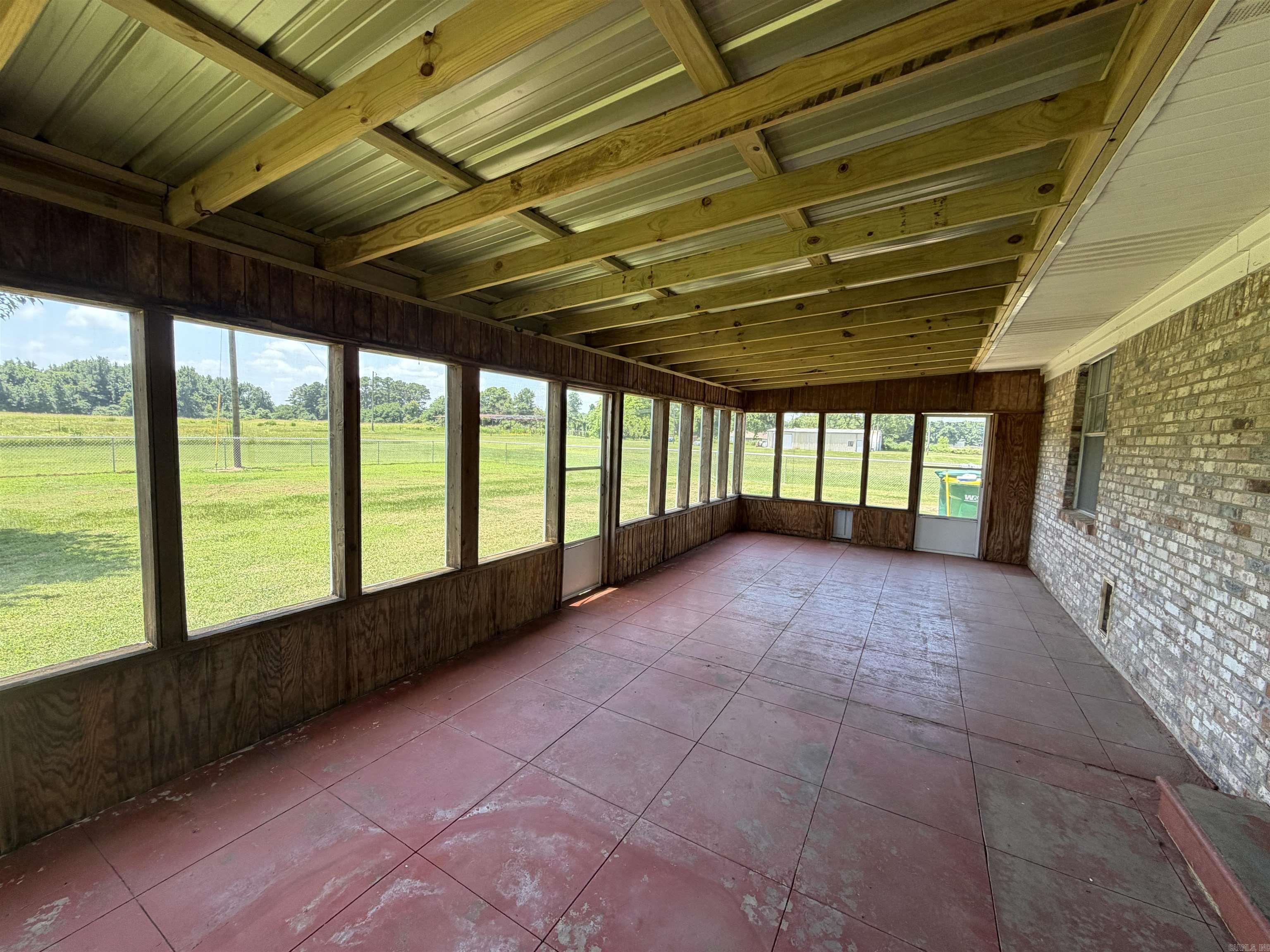 Metes & Bounds - Residential Lease