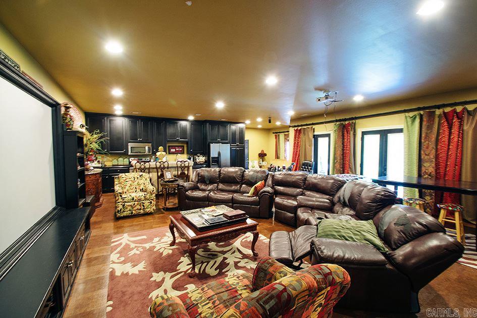 MOUNTAIN VALLEY - Residential