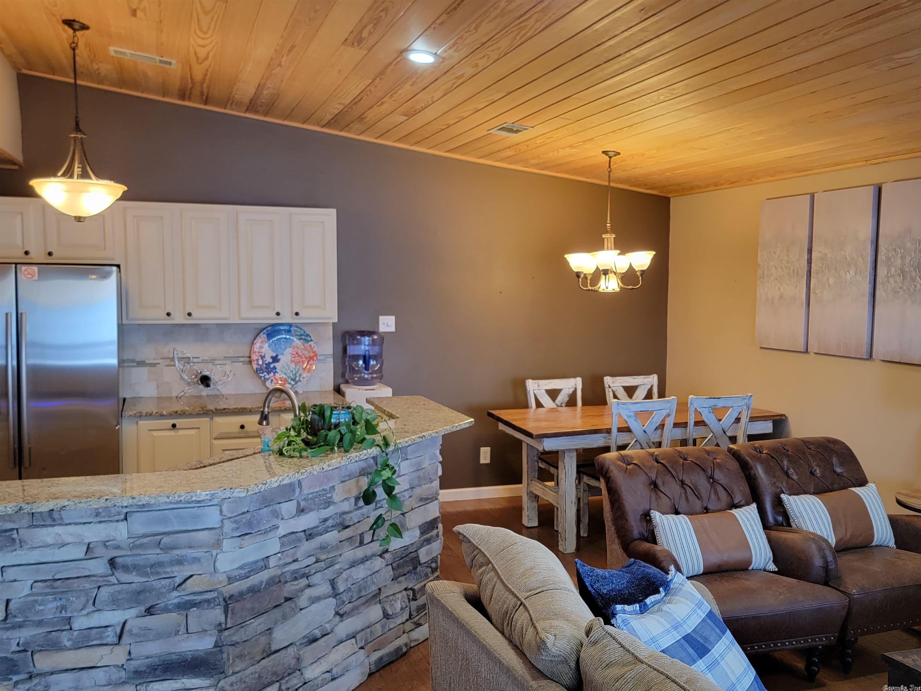 LAKE PORT HPR - Residential