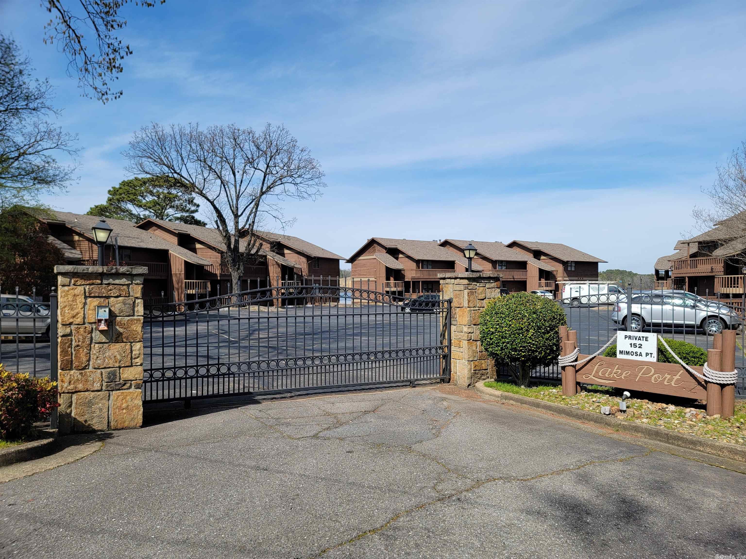 LAKE PORT HPR - Residential