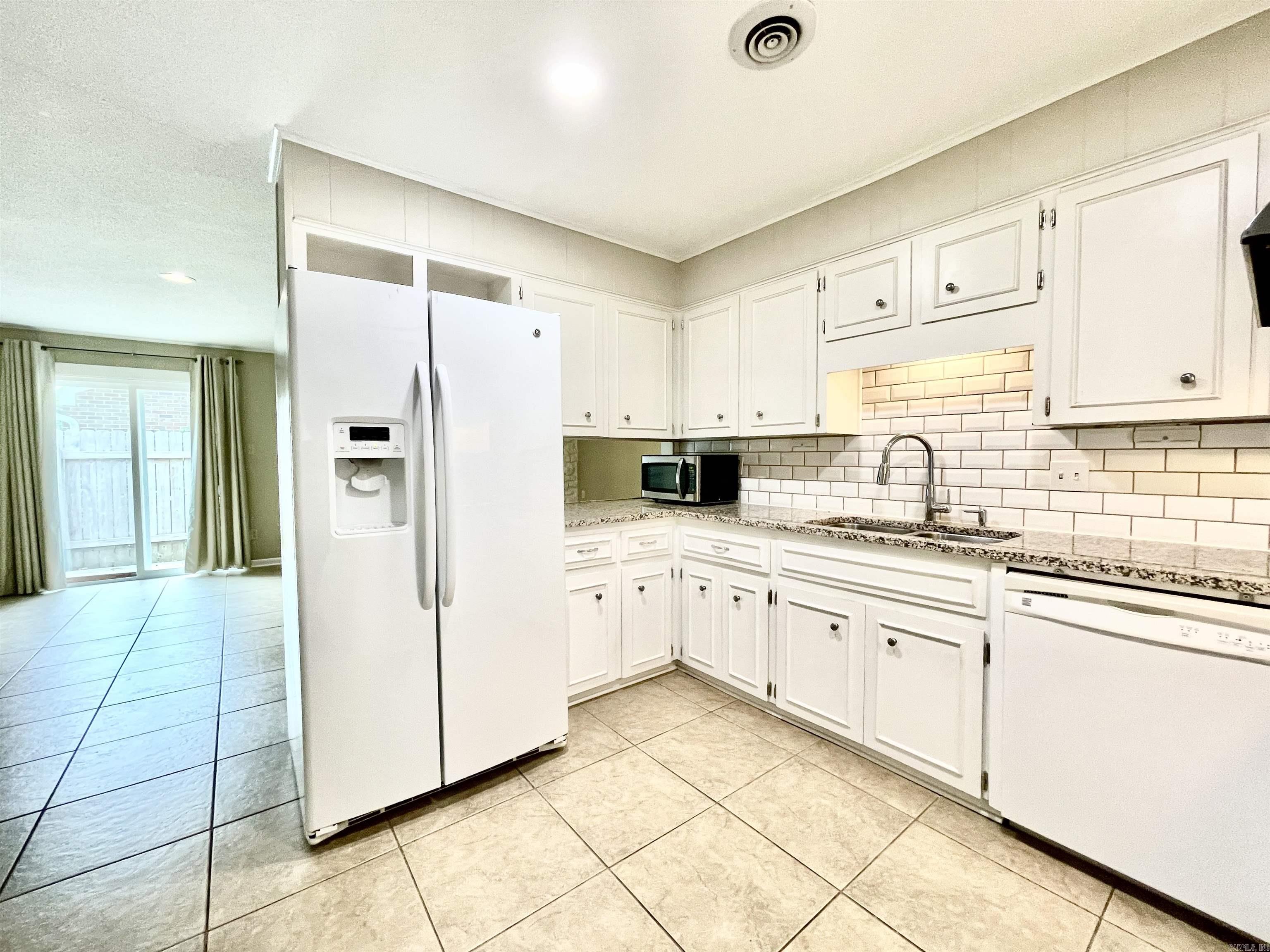 COLONY WEST - Residential