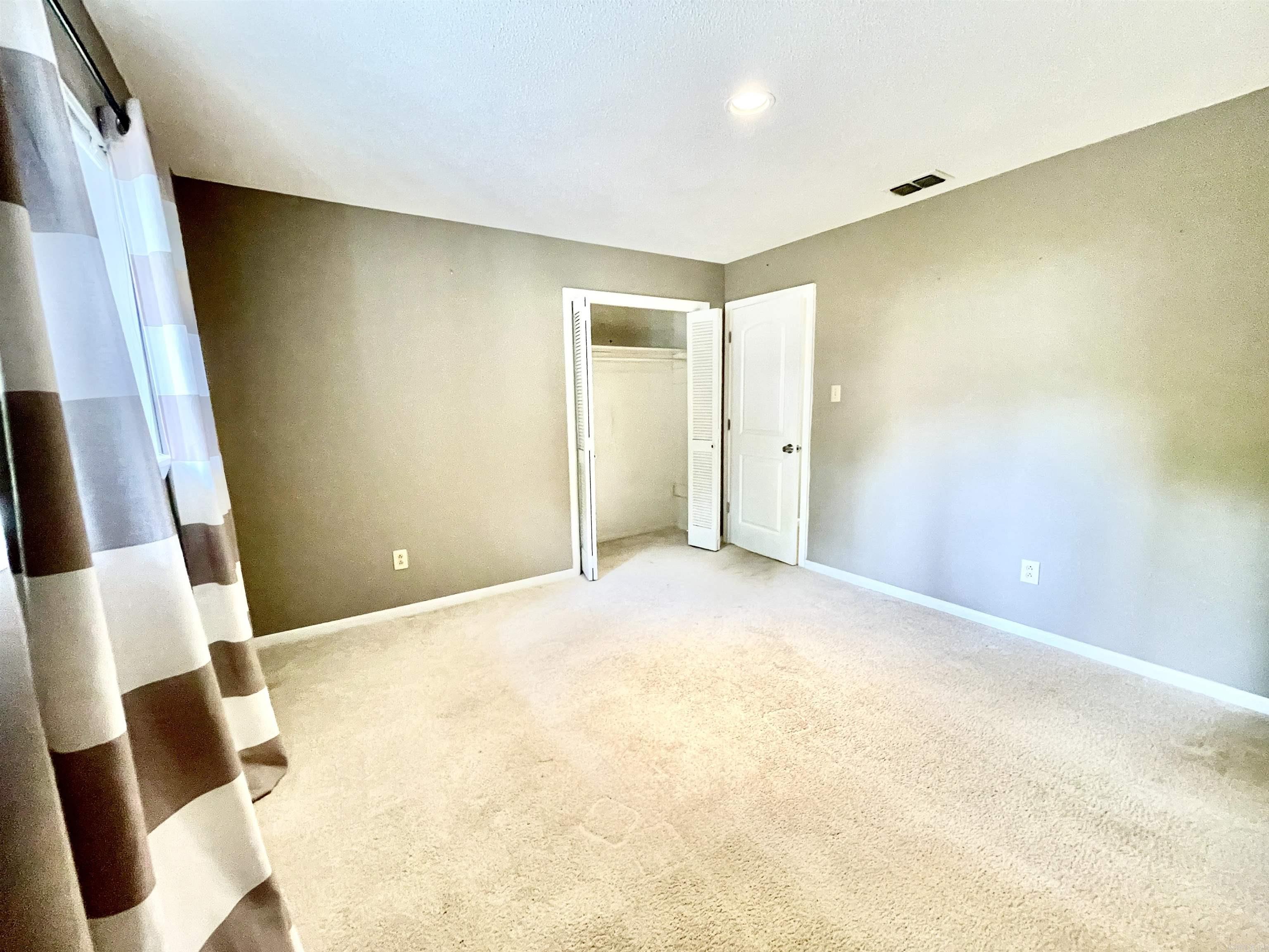 COLONY WEST - Residential