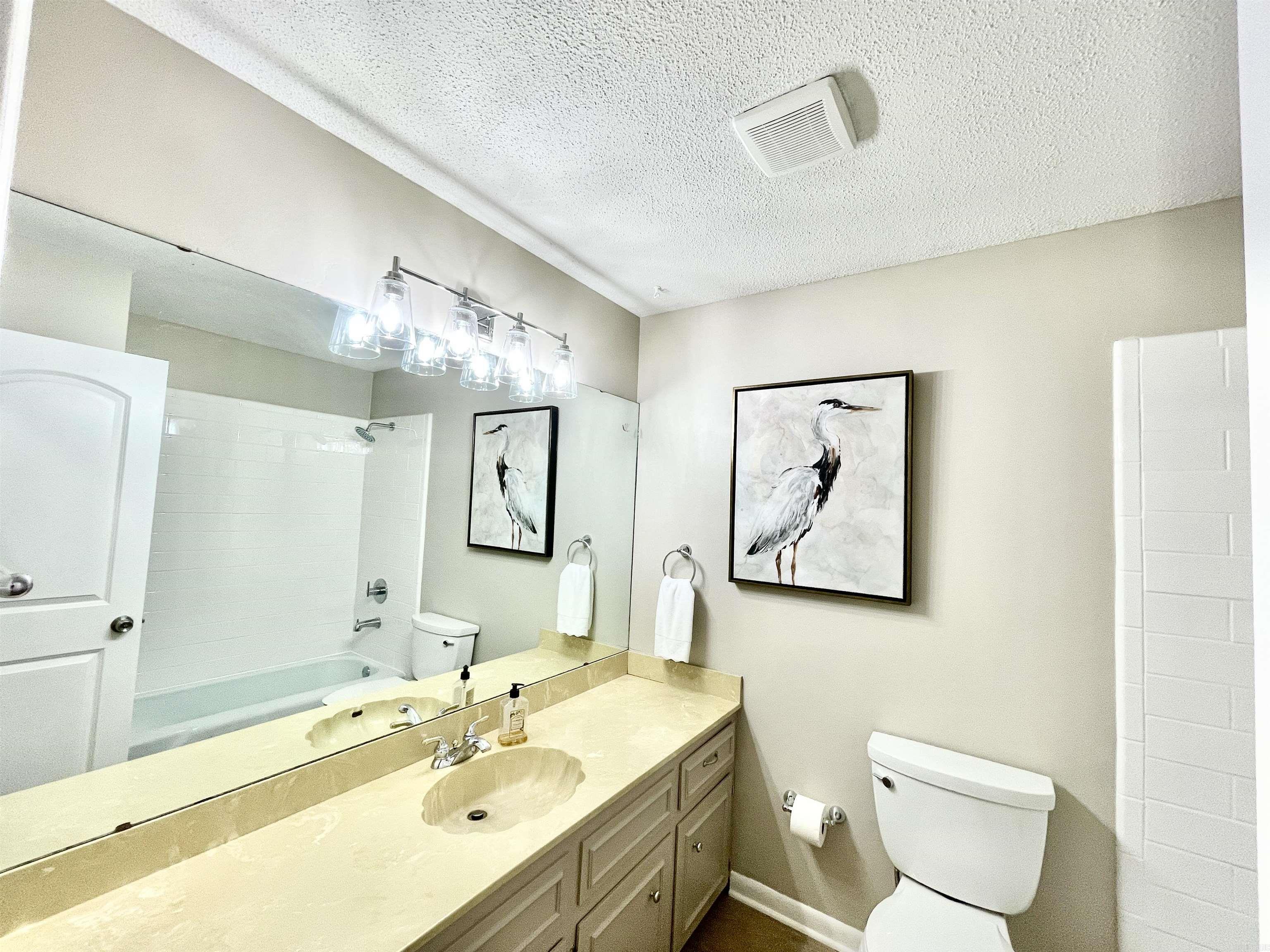 COLONY WEST - Residential