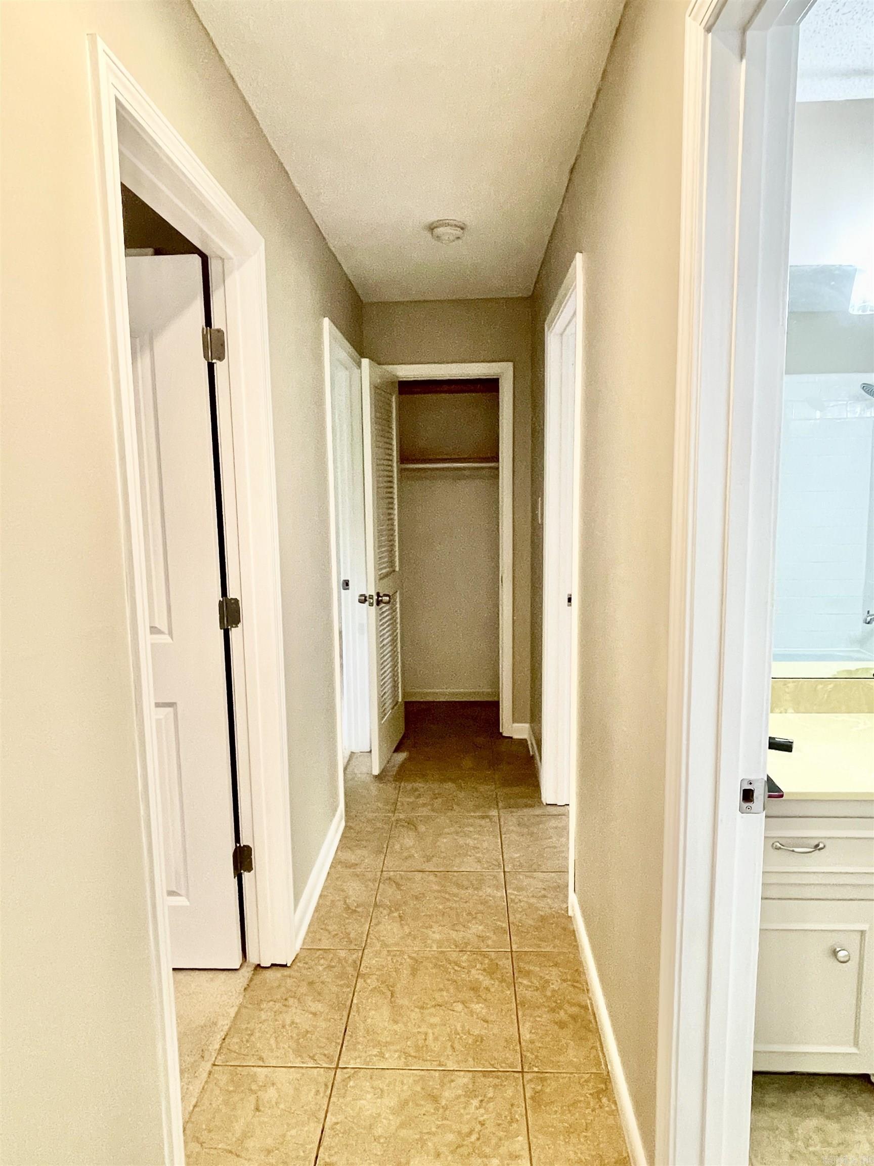 COLONY WEST - Residential