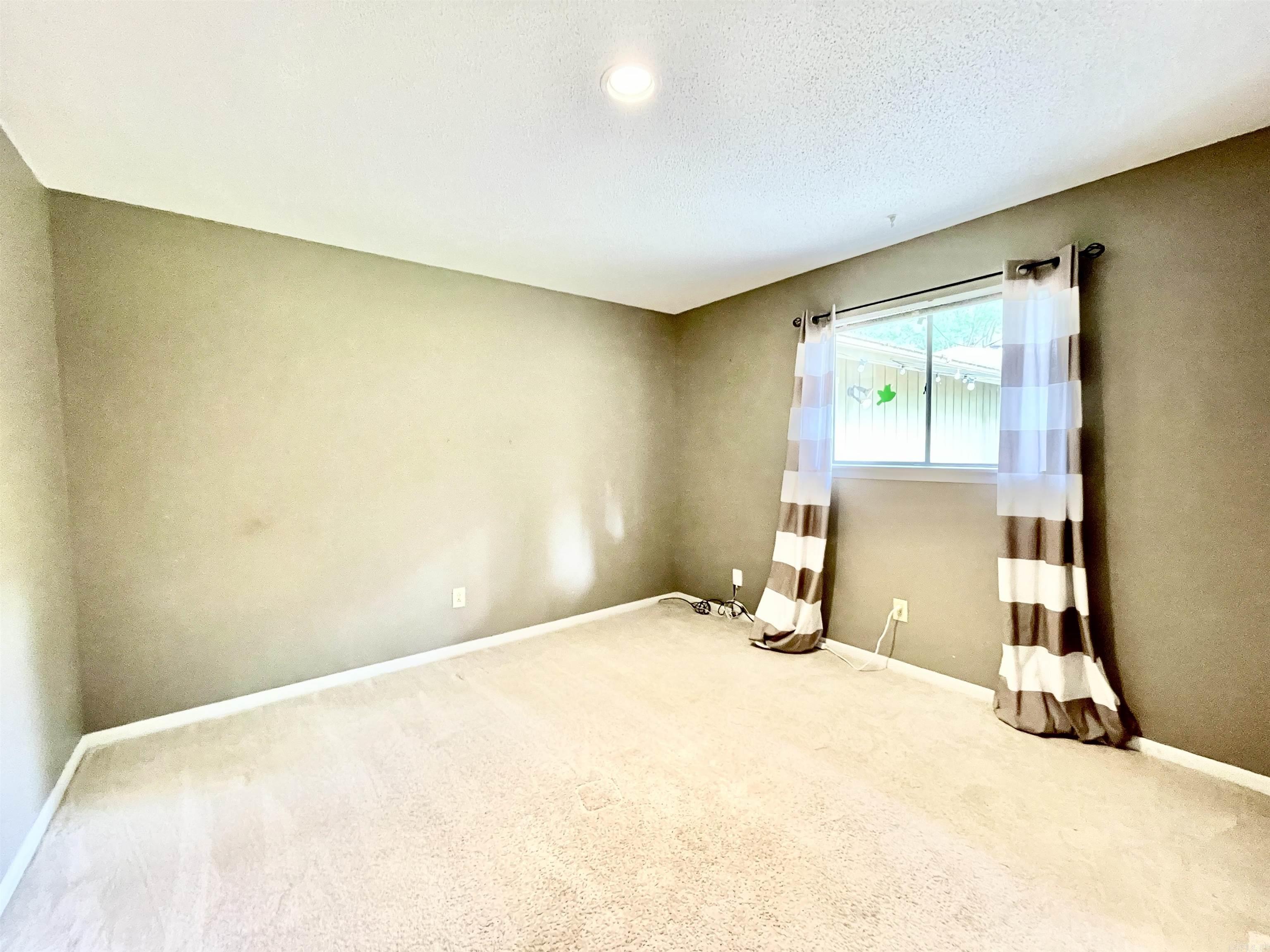 COLONY WEST - Residential