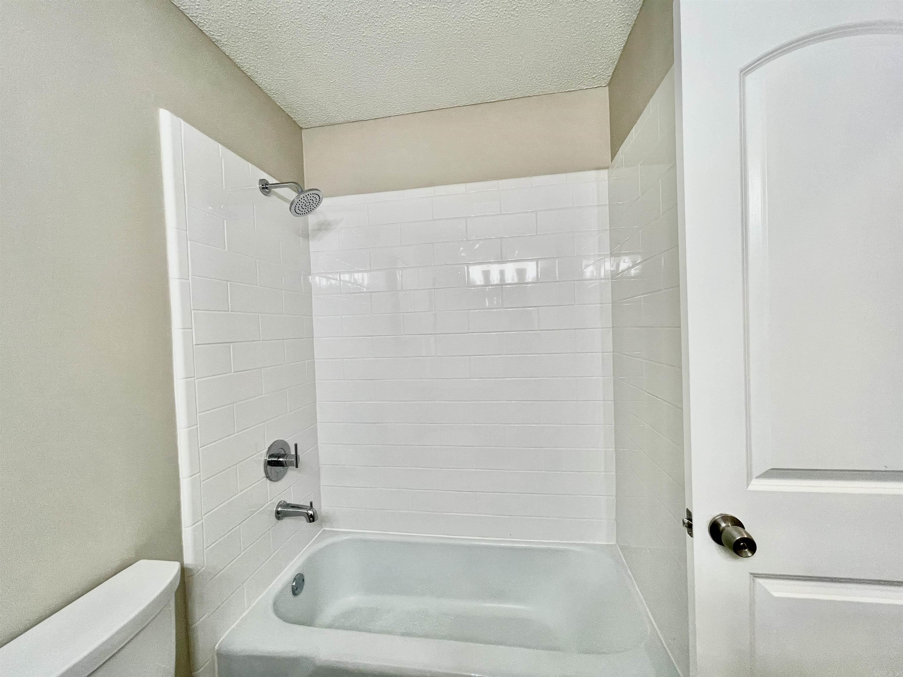 COLONY WEST - Residential