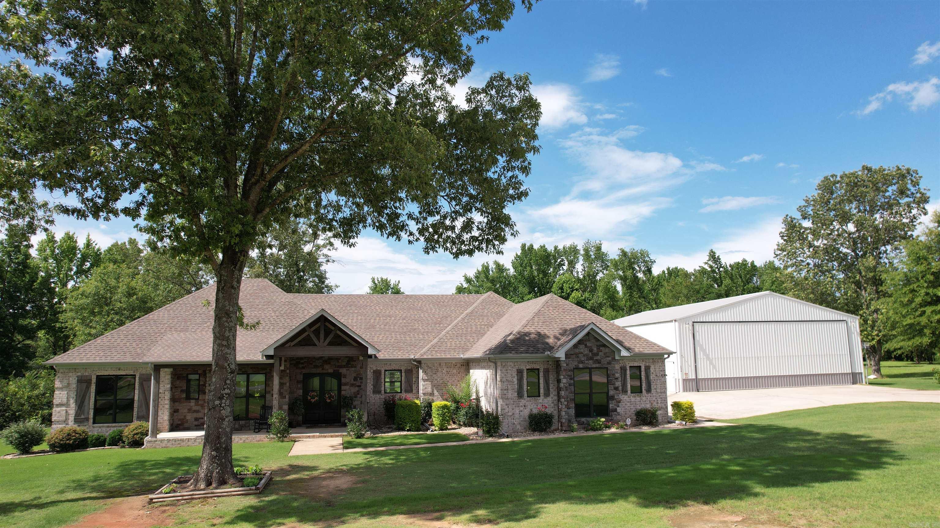 RED OAK - Residential