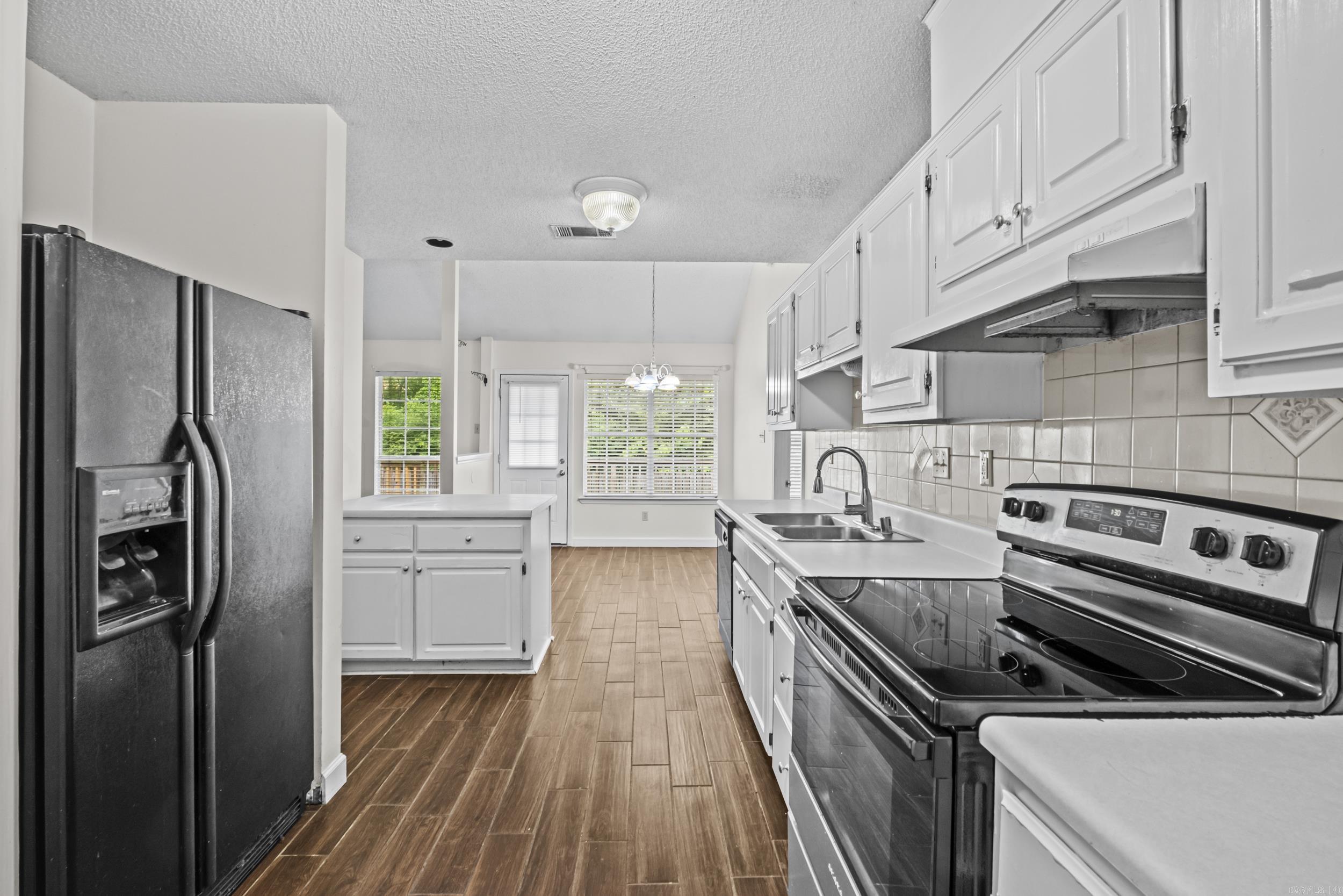 HUNTERS RIDGE ADDN - Residential