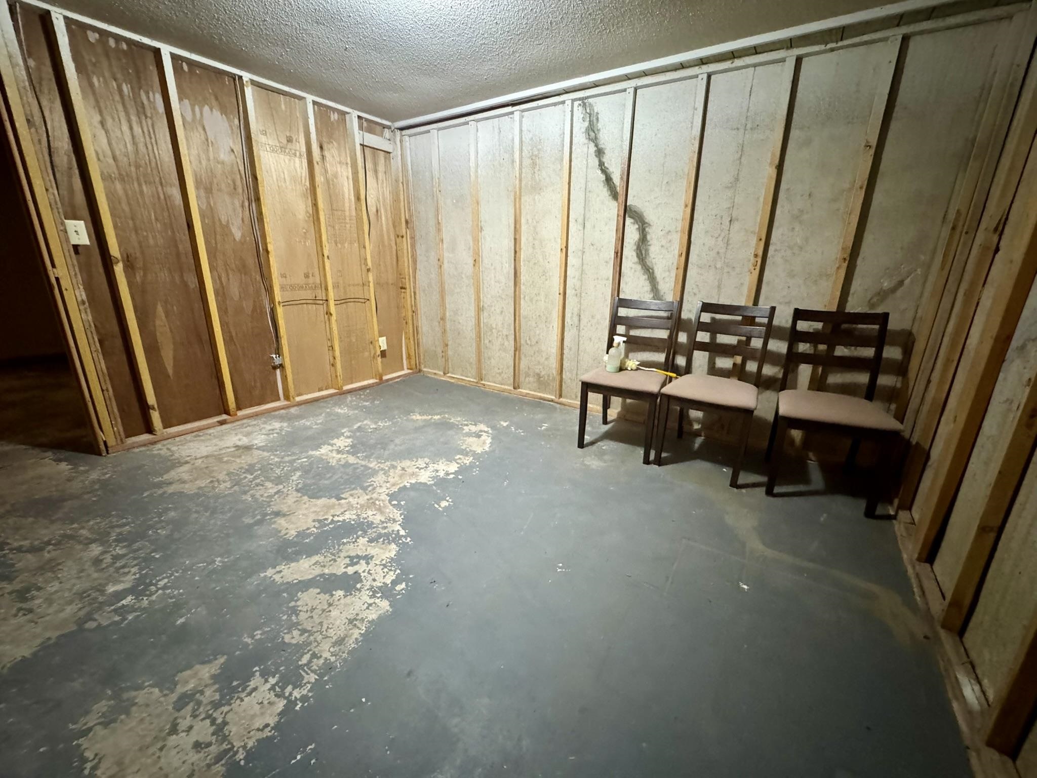 WISEMAN-S,N,E,& ORIGINAL - Residential