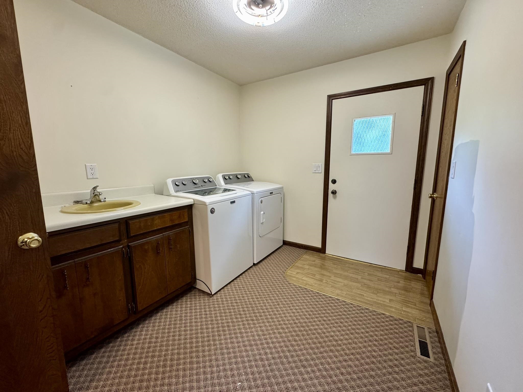 WISEMAN-S,N,E,& ORIGINAL - Residential