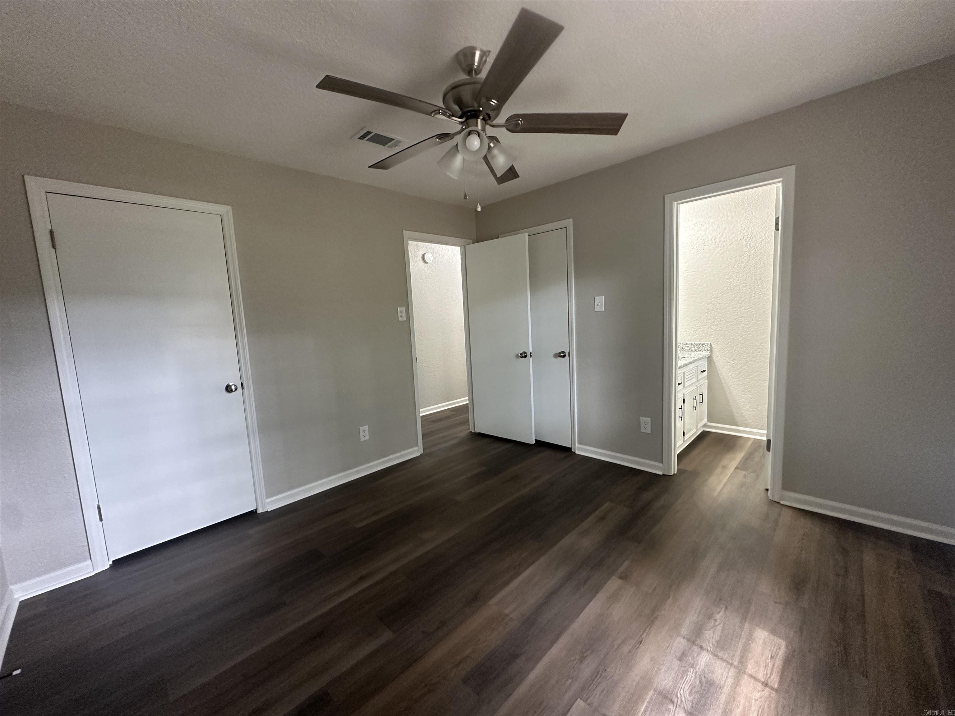 Springhill Manor - Residential