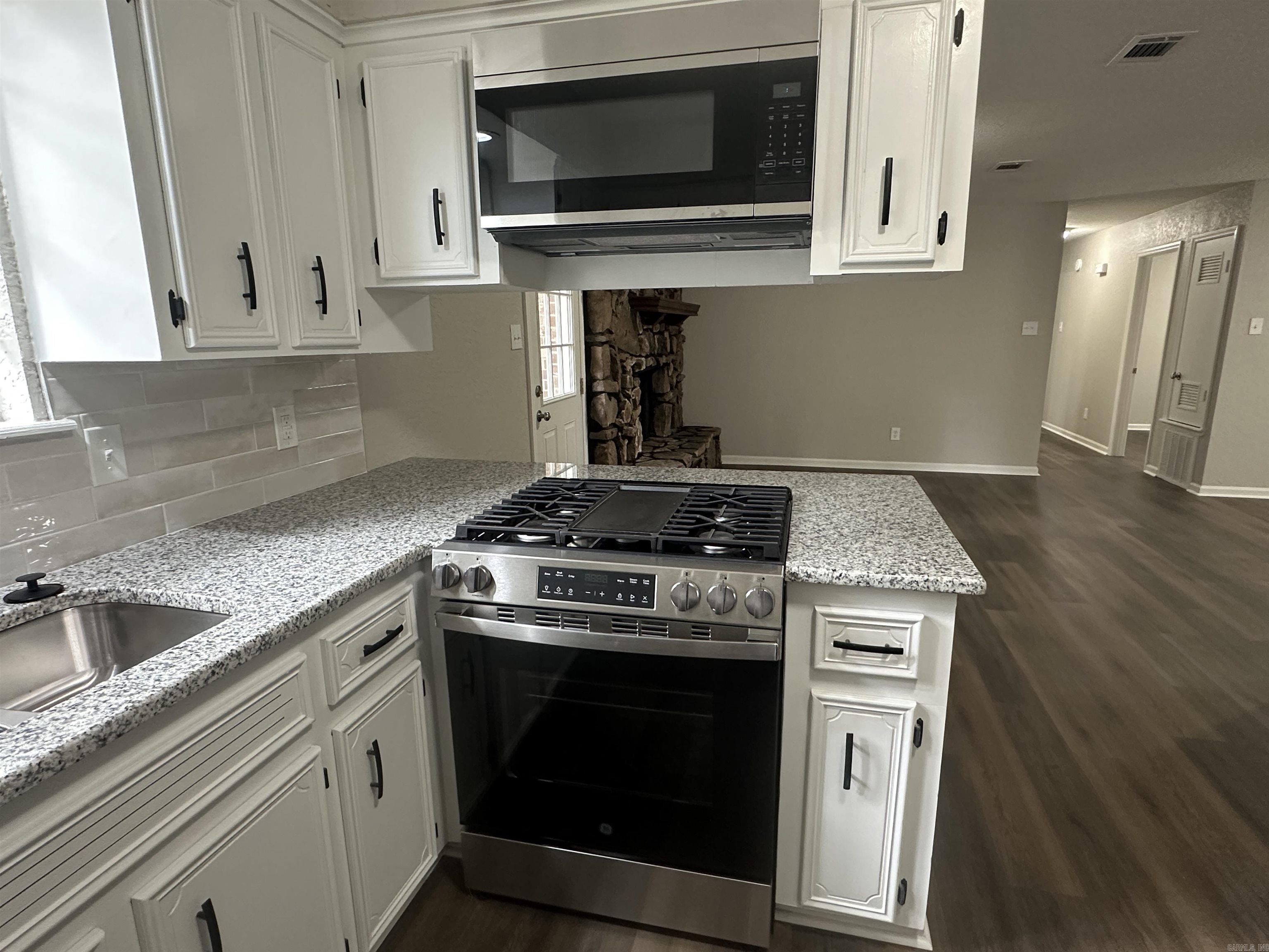 Springhill Manor - Residential