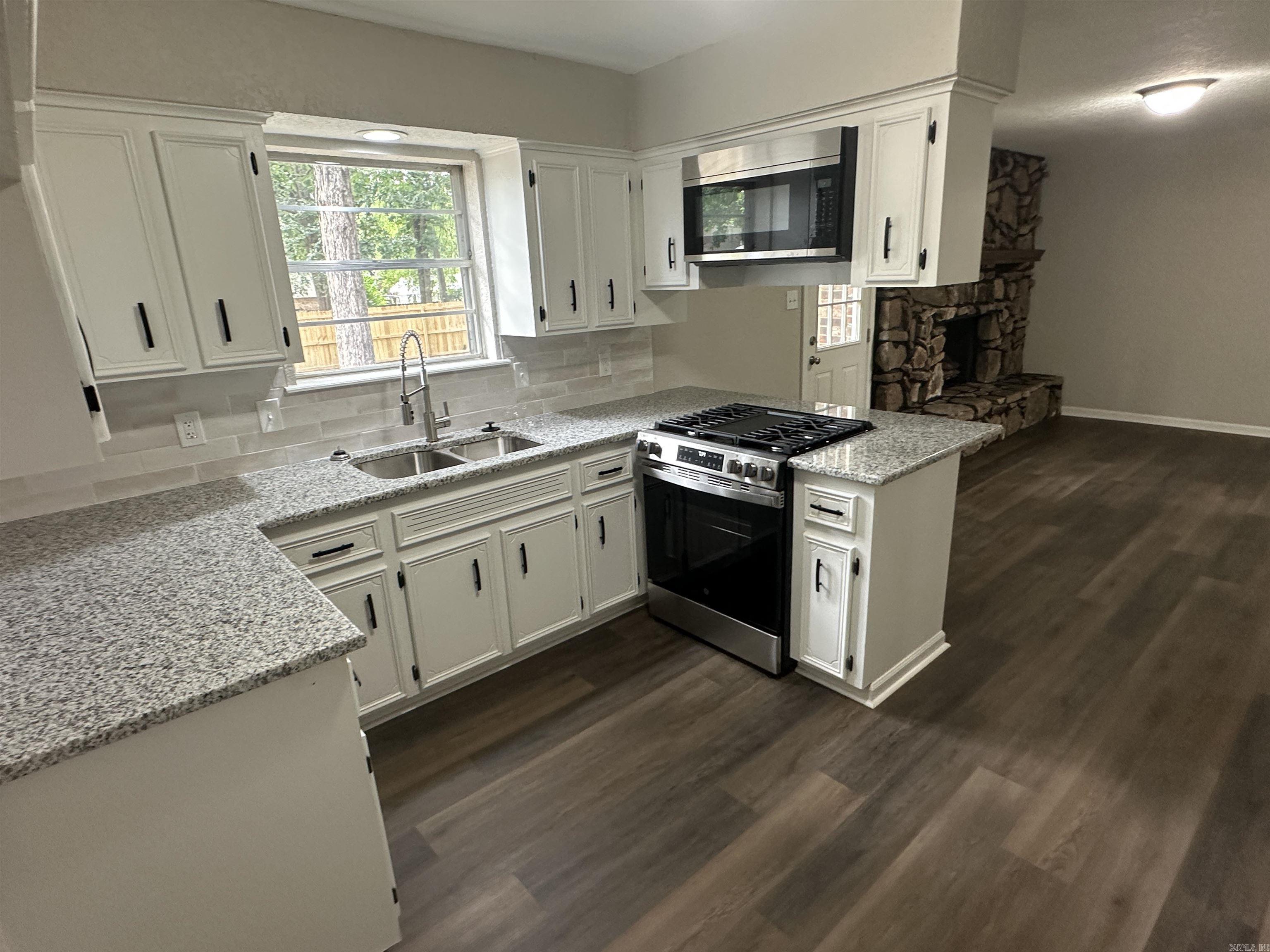 Springhill Manor - Residential