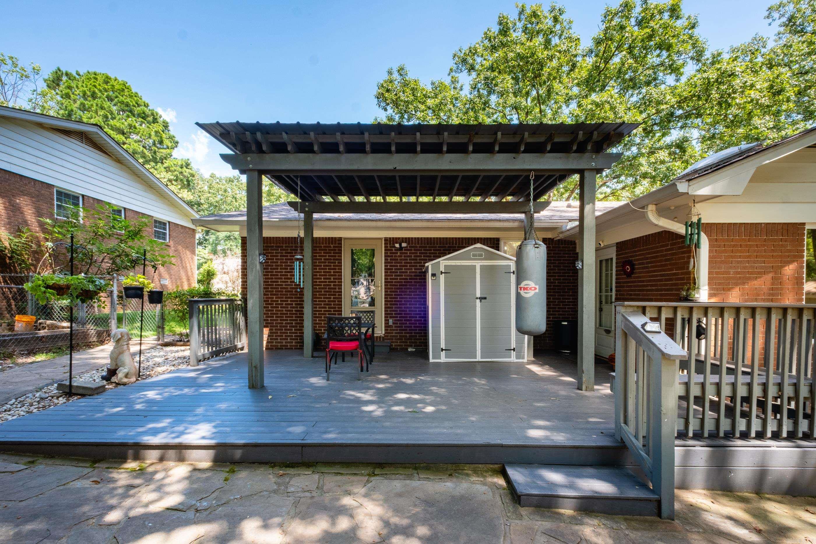 BRIARWOOD 1ST ADD - Residential