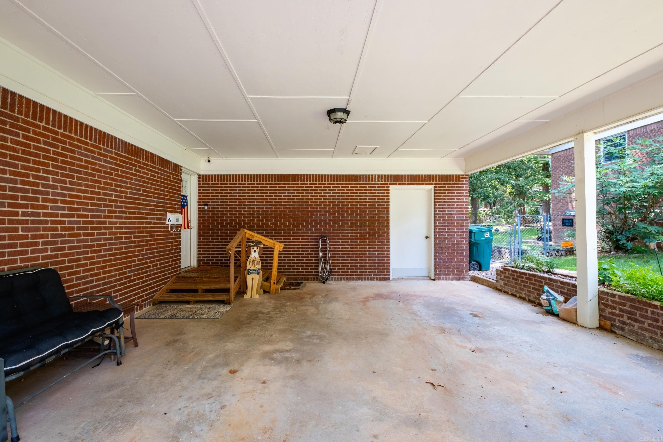 BRIARWOOD 1ST ADD - Residential