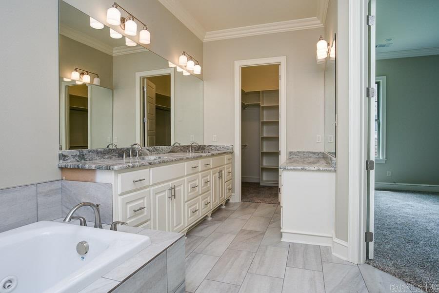 WOODLANDS EDGE - Residential