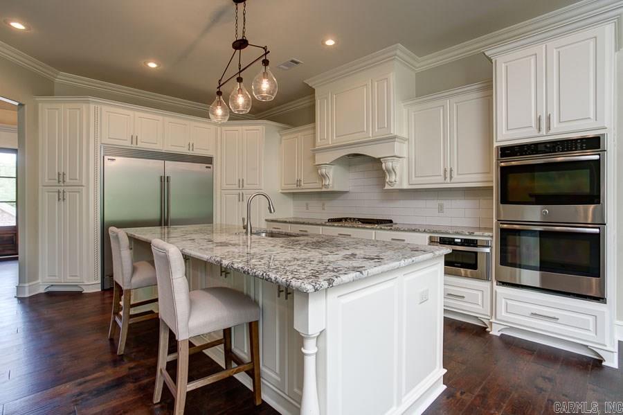 WOODLANDS EDGE - Residential