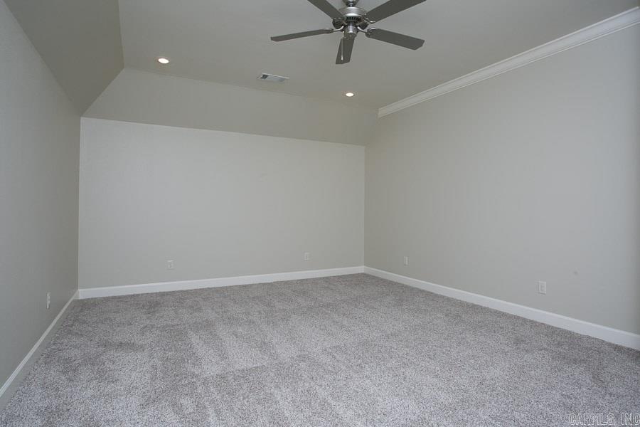 WOODLANDS EDGE - Residential