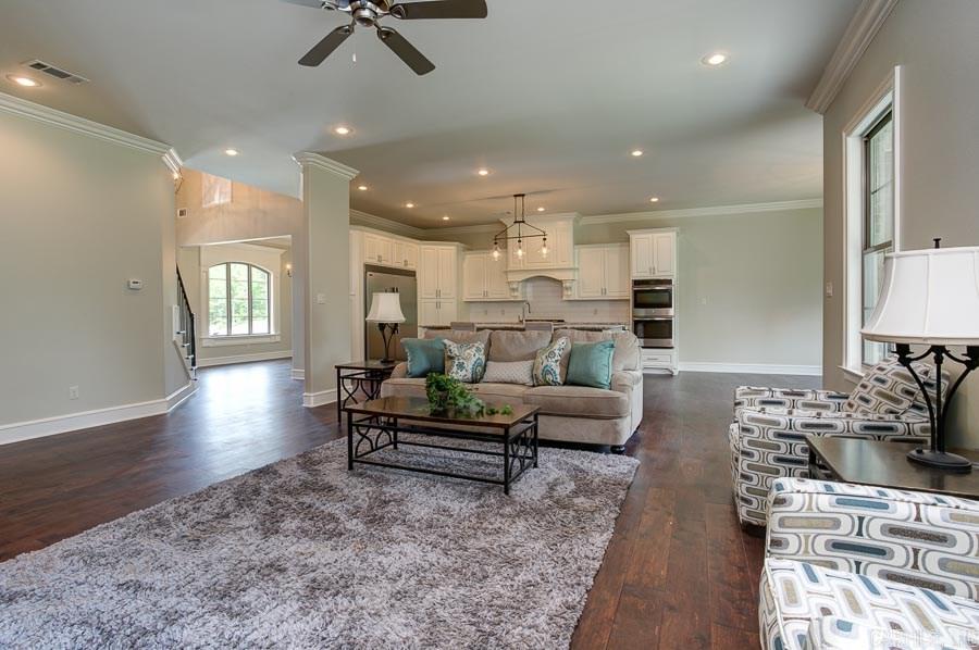 WOODLANDS EDGE - Residential
